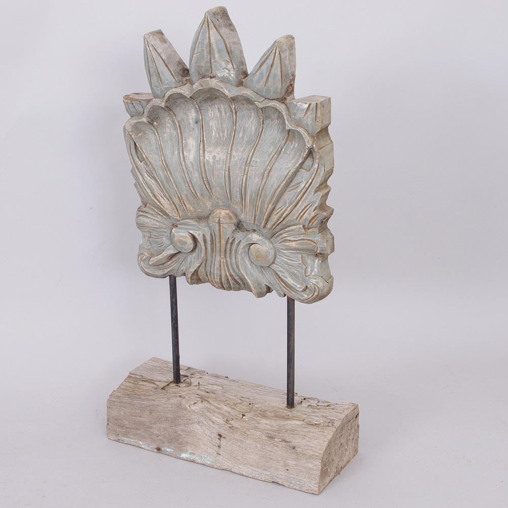 SKULPTUR, snidat trä.