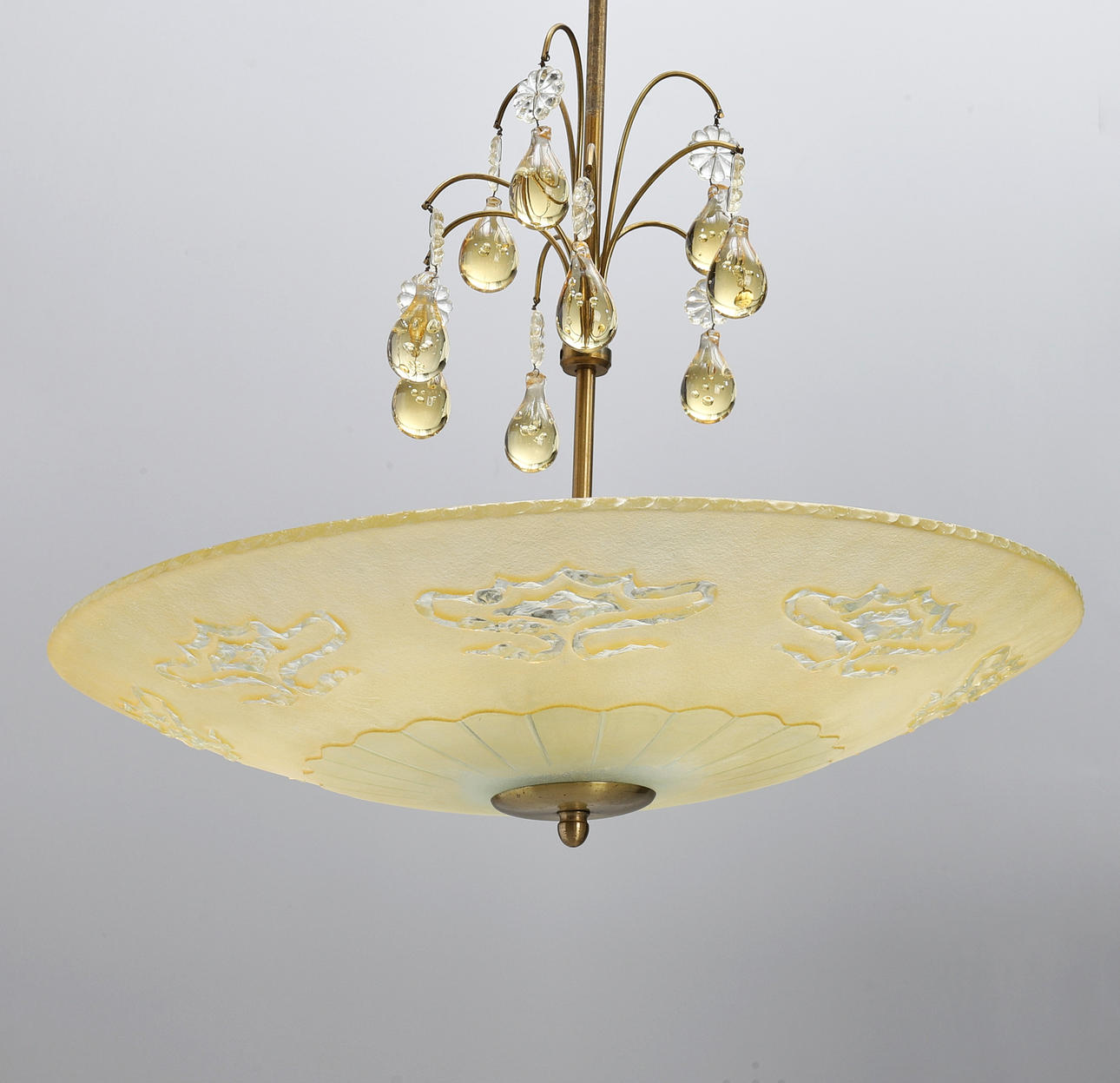 PLAFOND, 1930/40-tal. Behängd med prismor.