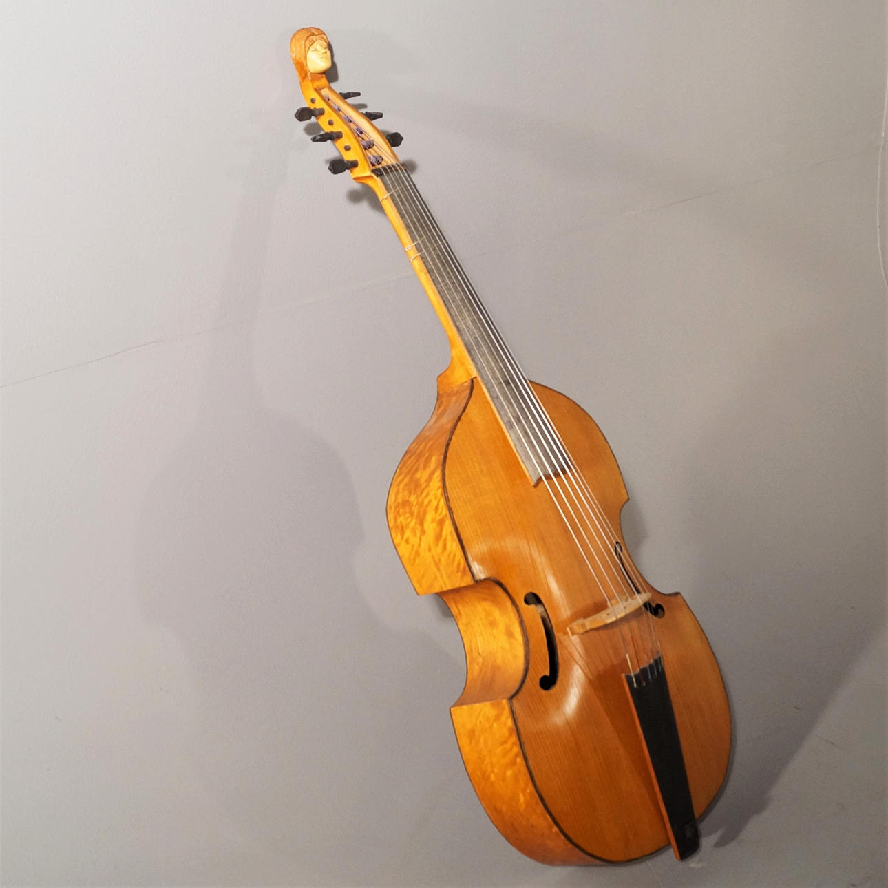 VIOLA DA GAMBA, copia de G Magni Gustafsson.