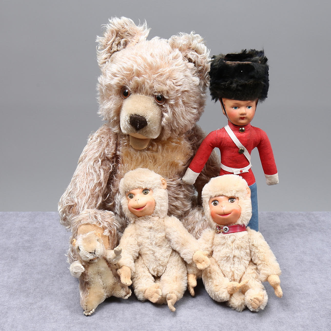 NILVIKKEET 4 kpl, sotilas.