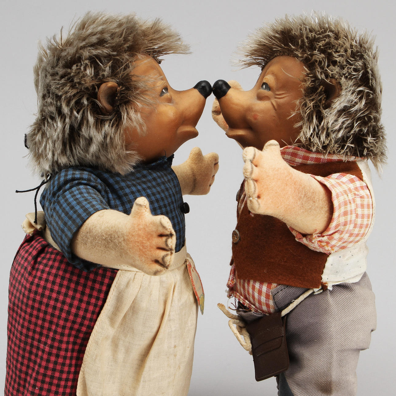 LEKSAKER, 2 st, "Mecki" och "Micki", Steiff, 1900-tal.