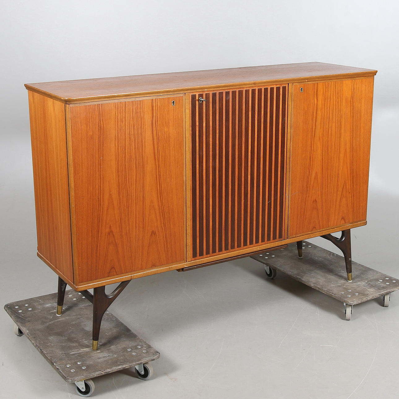 SIDEBOARD/SKÄNK, 1950-tal.