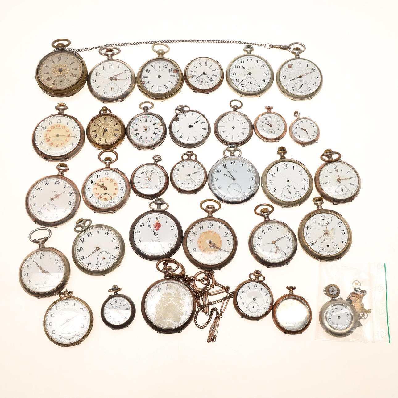 SAMMLUNG DEFEKTE TASCHENUHREN, ca. 30 Stück.