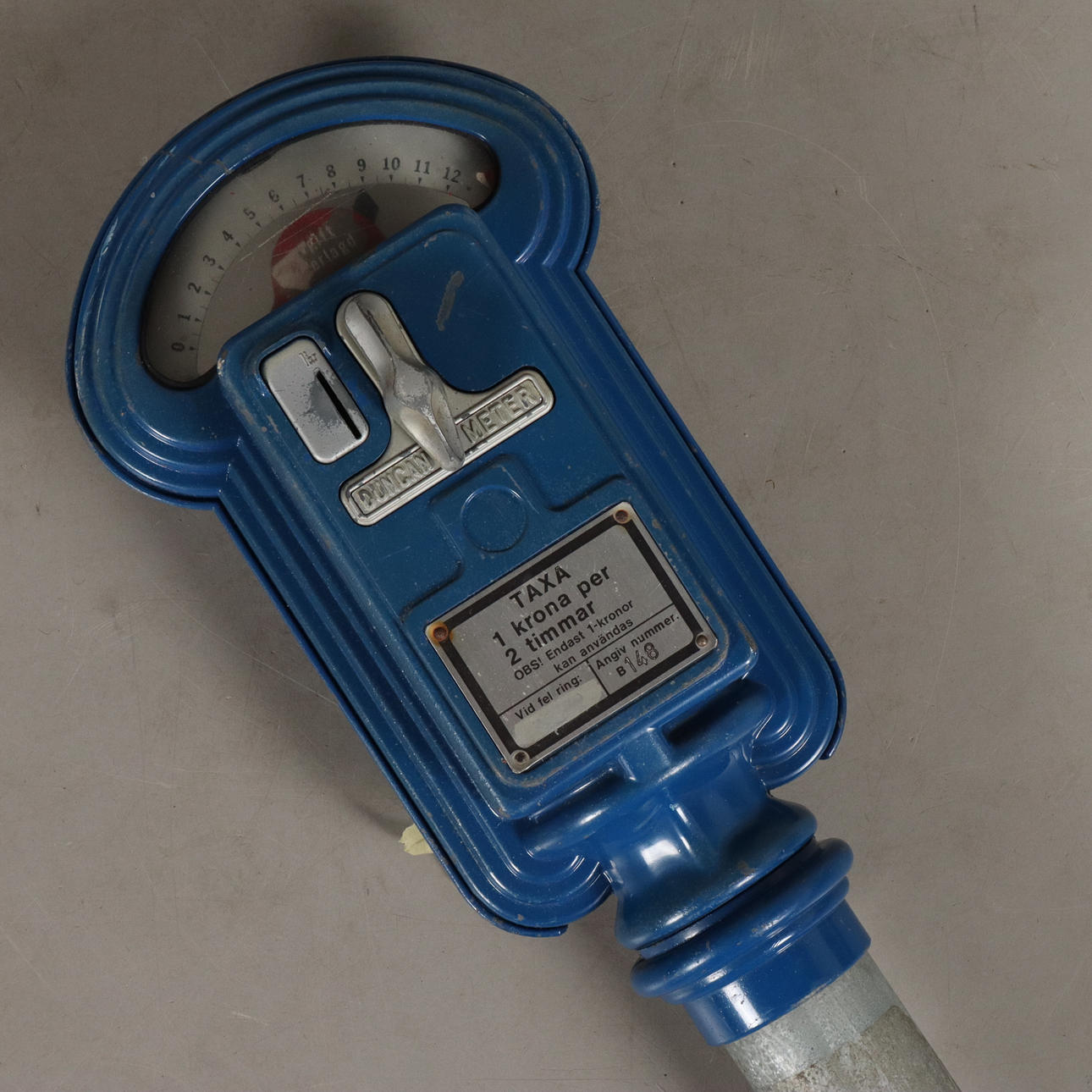 Coin-operated PARKING MACHINE, Duncan Meter mid 20th century.