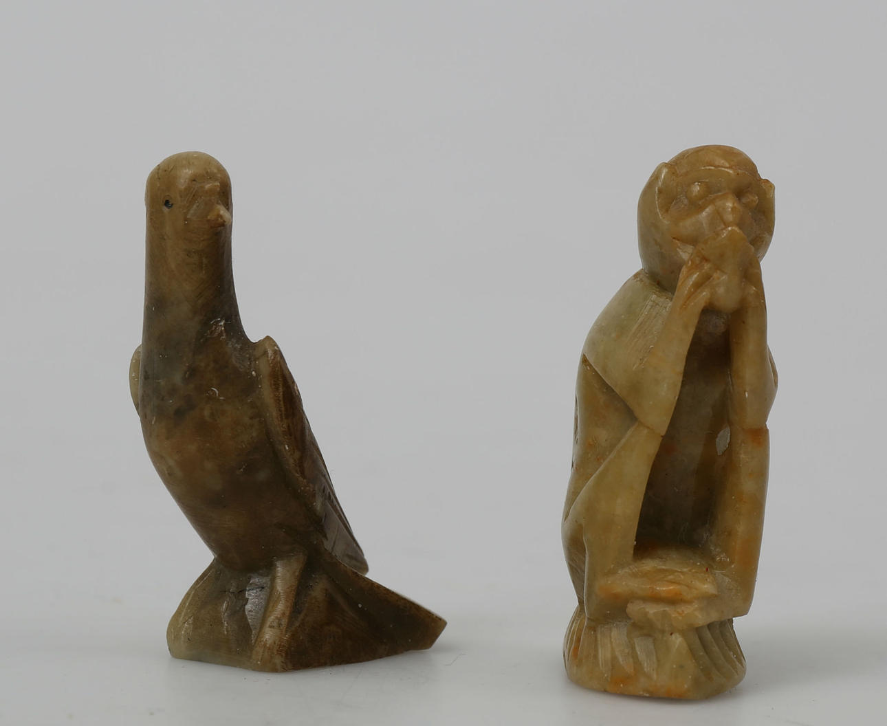 FIGURINER, jade, 2 stycken, Apa och Fågel.