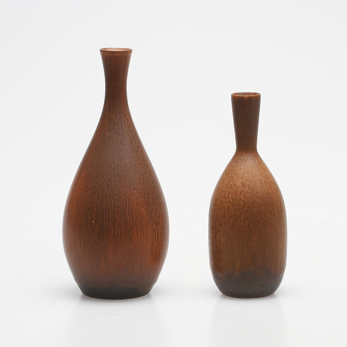 VASER, 2 st, stengods, Carl-Harry Stålhane, Rörstrand, signerade.