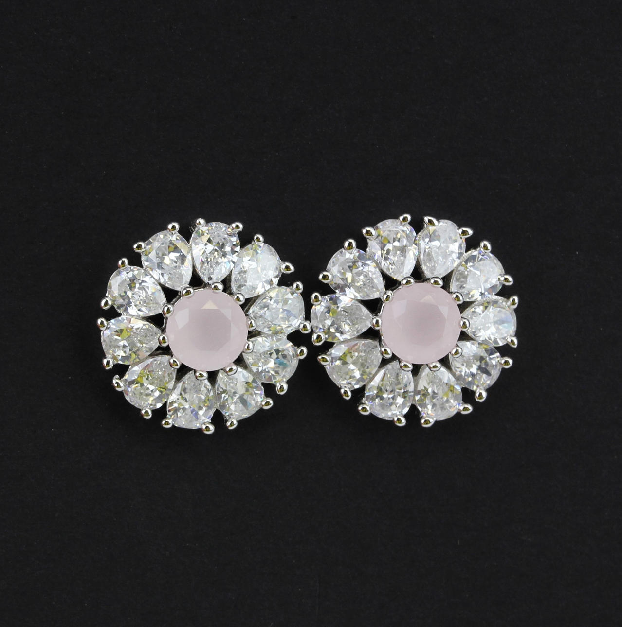 ROSENKVARTS KLUSTER ÖRHÄNGEN.