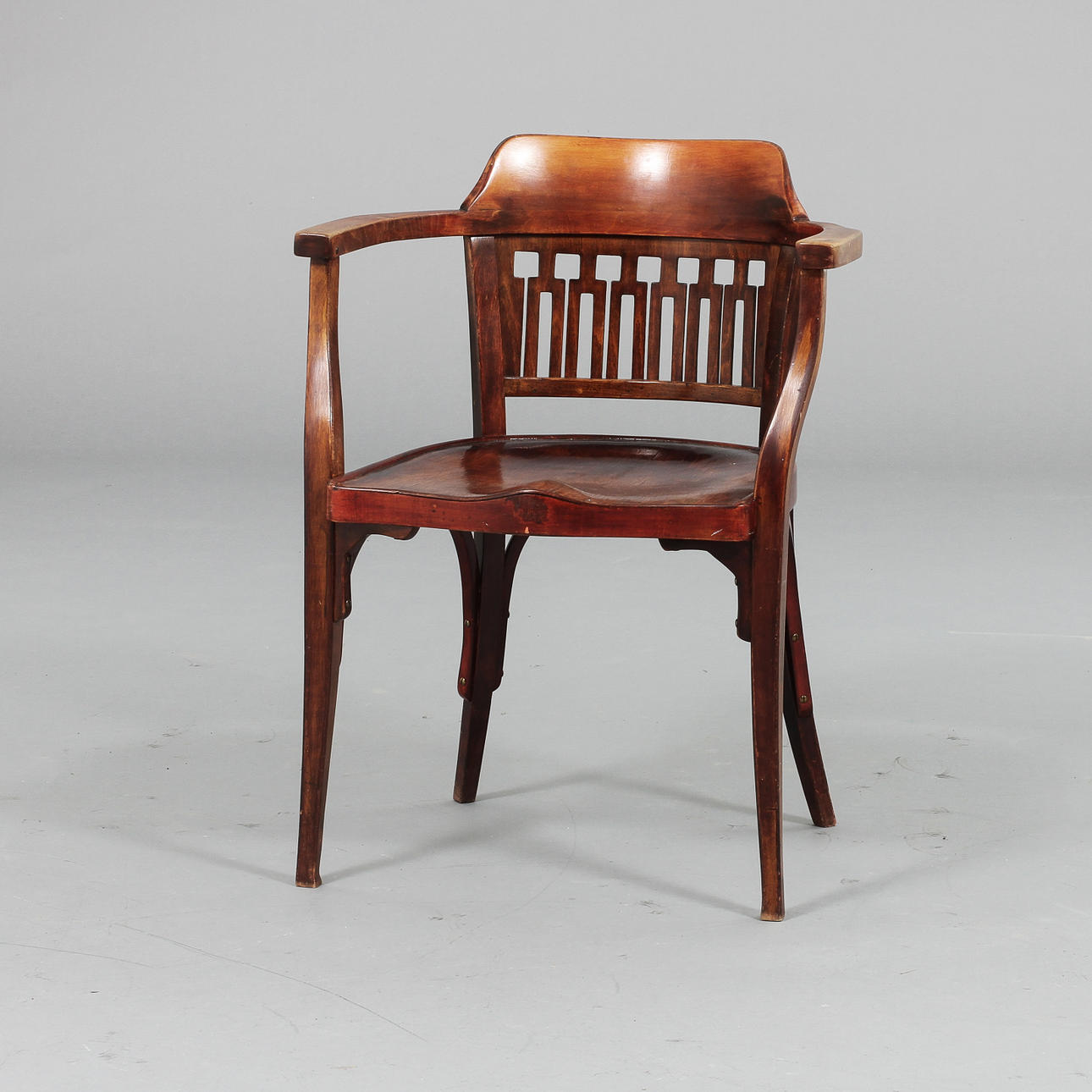 KARMSTOL, Jugend, J&J Kohn, Teschen Austria. Sekelskifte 1800/1900.