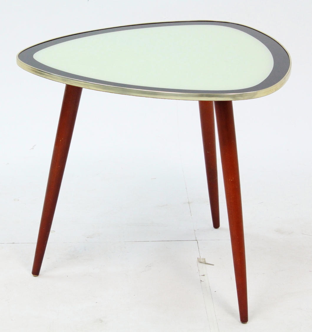 BORD, 50-tal, 3 kantigt.