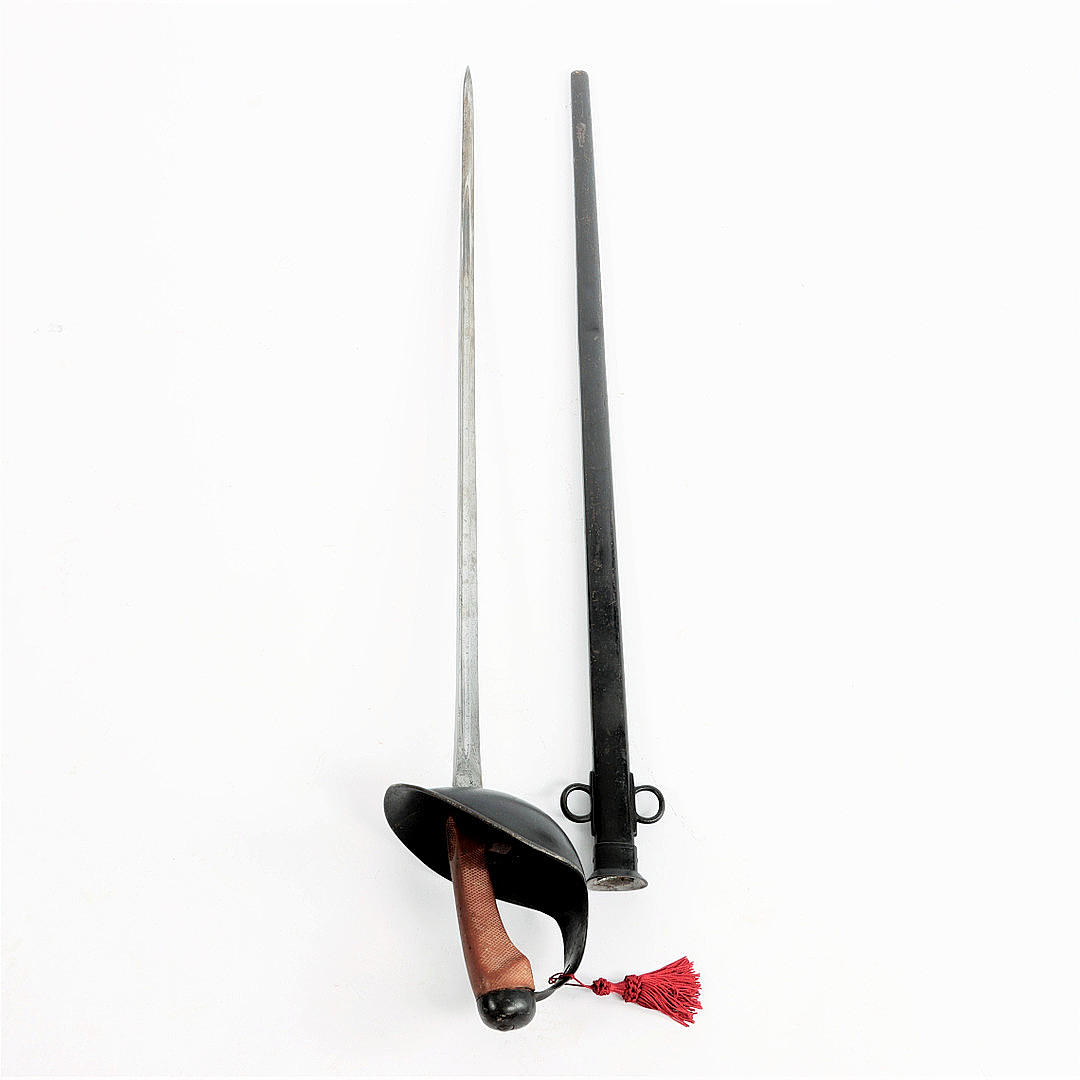 CAVALRY SWORD 1915, WW1, England.