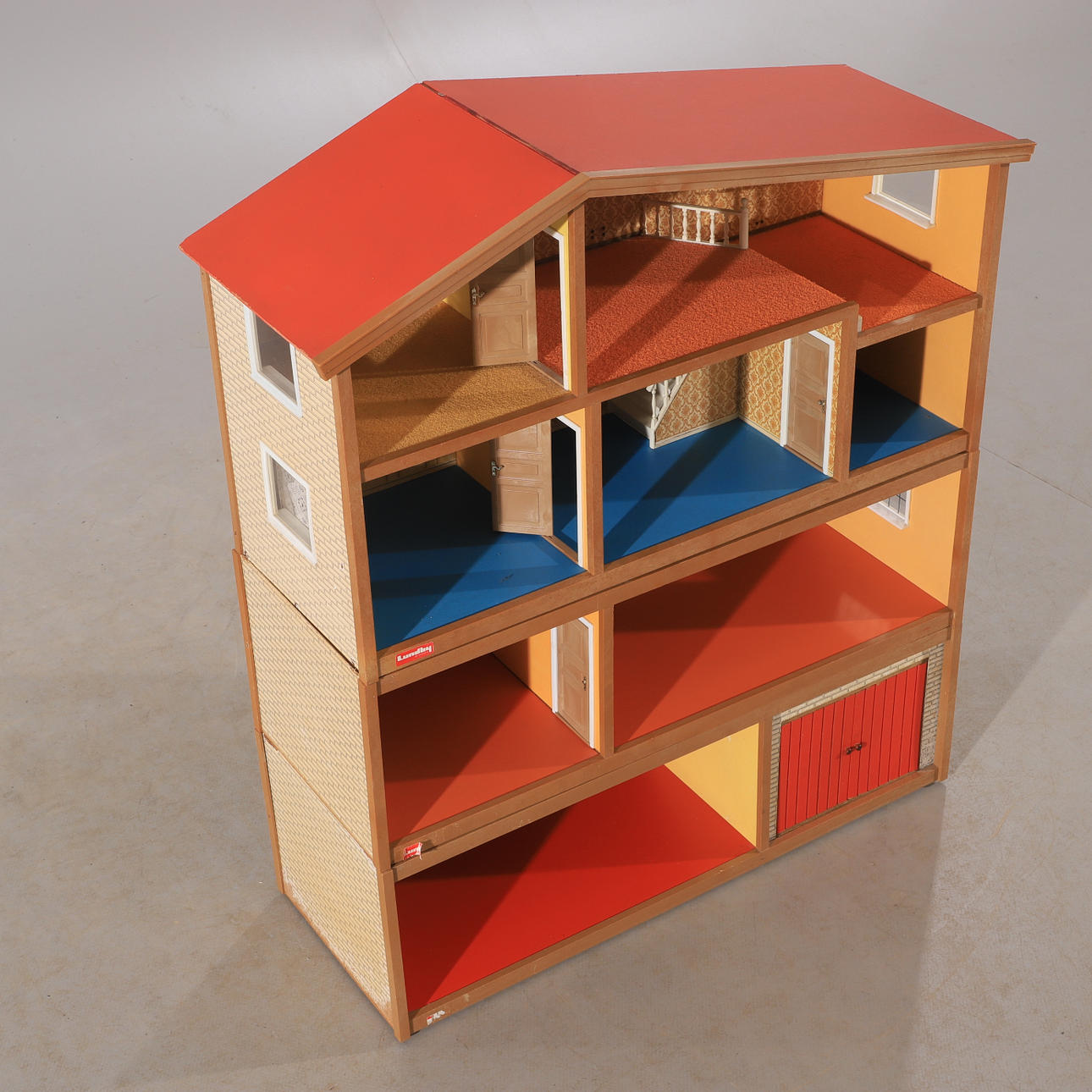 DOCKHUS, 3 våningar, Lundby, 1970-tal. Leksaker - Leksaker - Auctionet