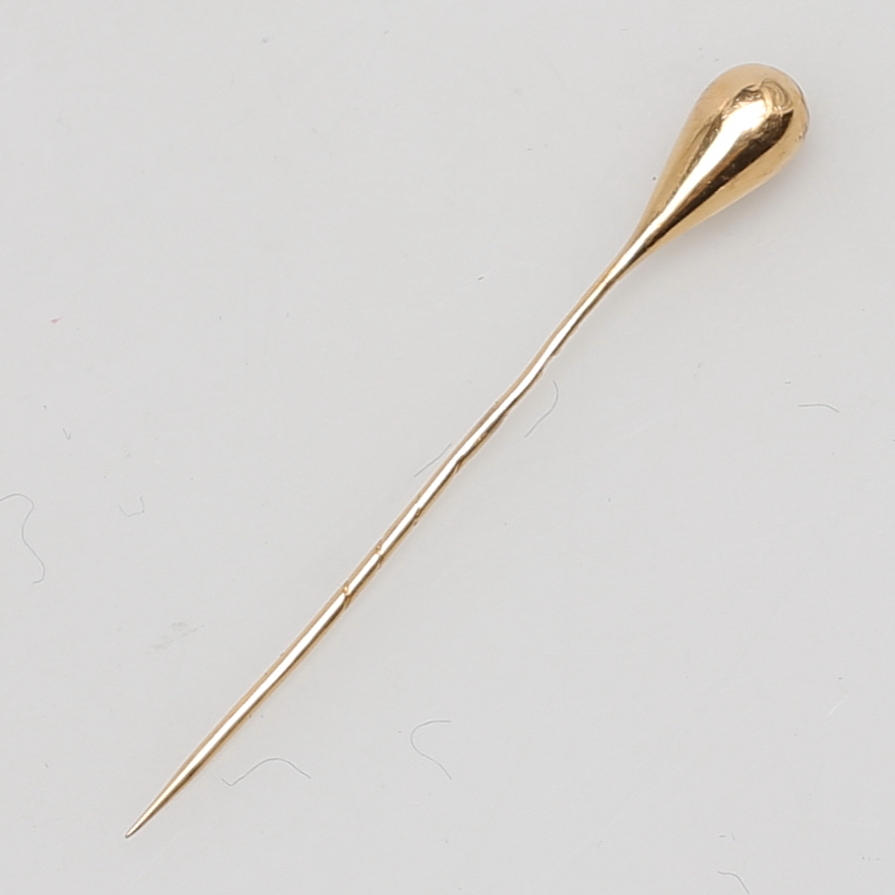 SLIPSNÅL i 18K gulguld, Guldvaruaktiebolaget G. Dahlgren & Co Ab, Malmö.