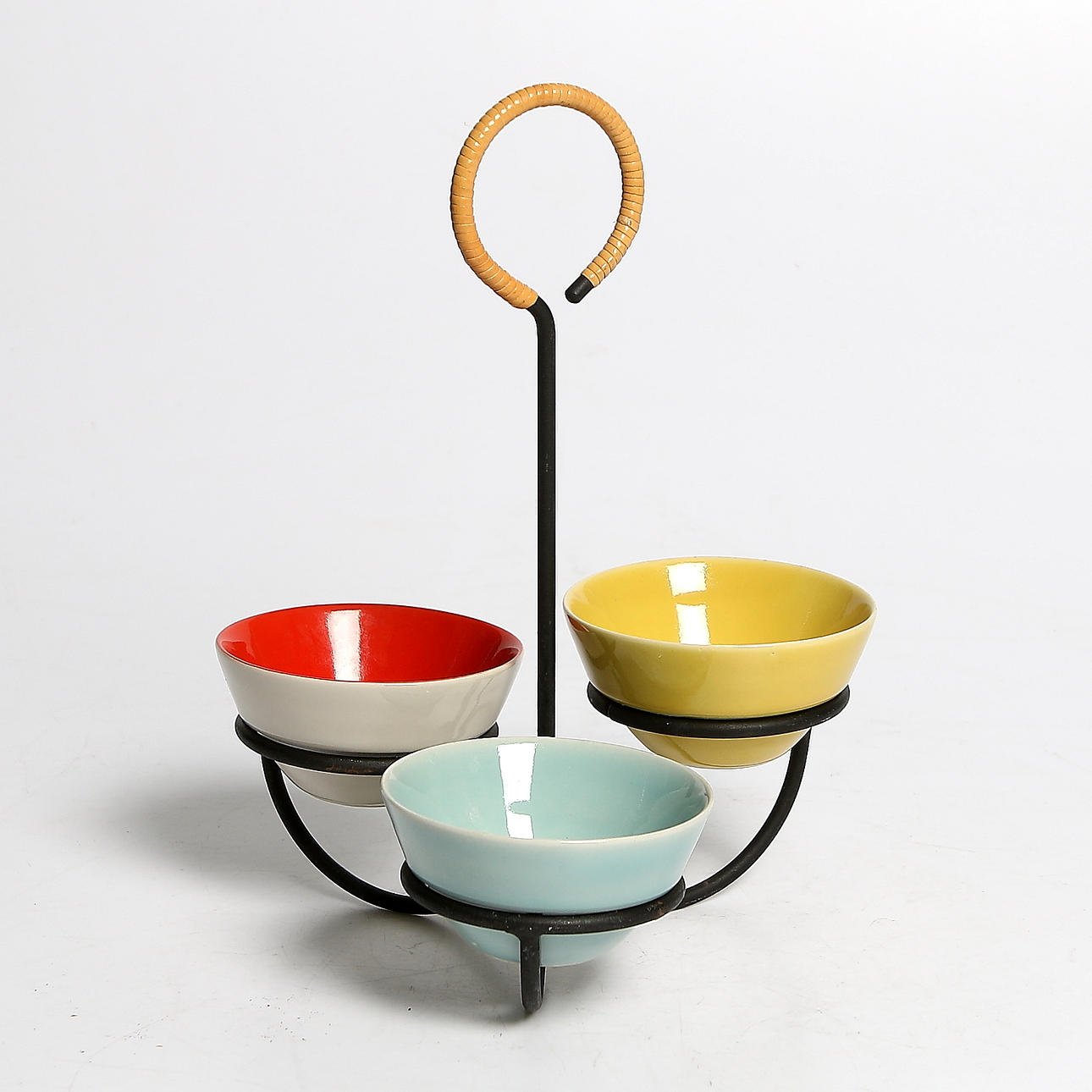 BORDSURTOUT, porslin och metall, Eslau, Danmark. 1950/60-tal.