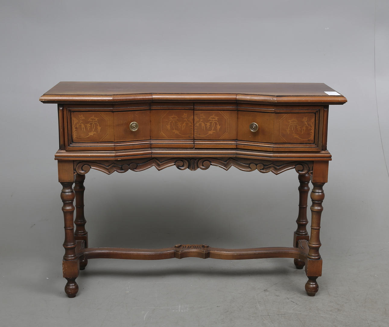 BYRÅ/SIDEBOARD, barockstil, 1900-tal.