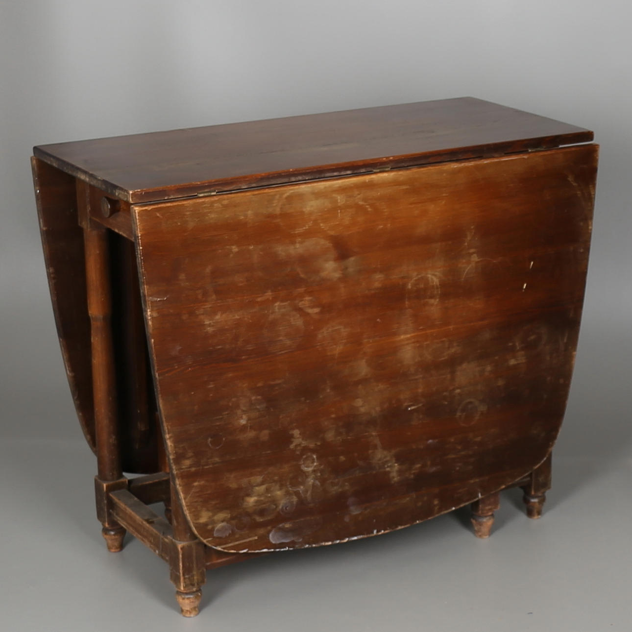 SLAGBORD i trä, barockstil, 1900-talets andra hälft.