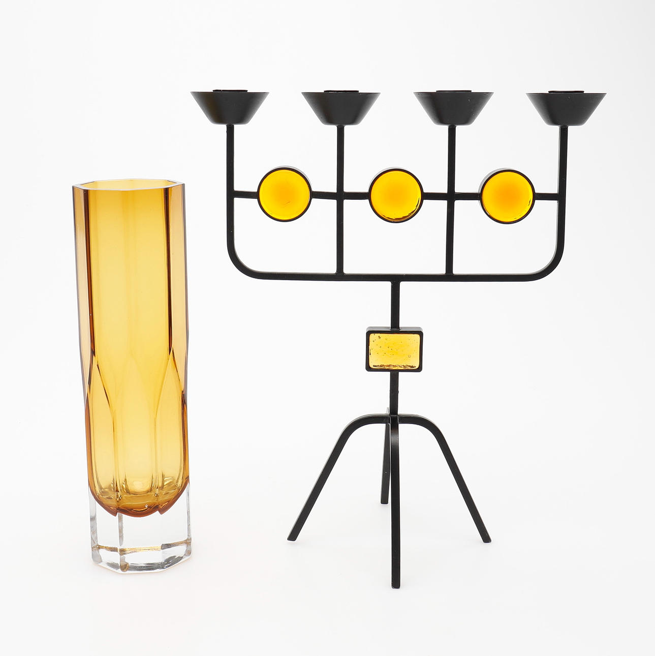 GUNNAR ANDER. KANDELABE TIL FIRE LYS OG VASE.