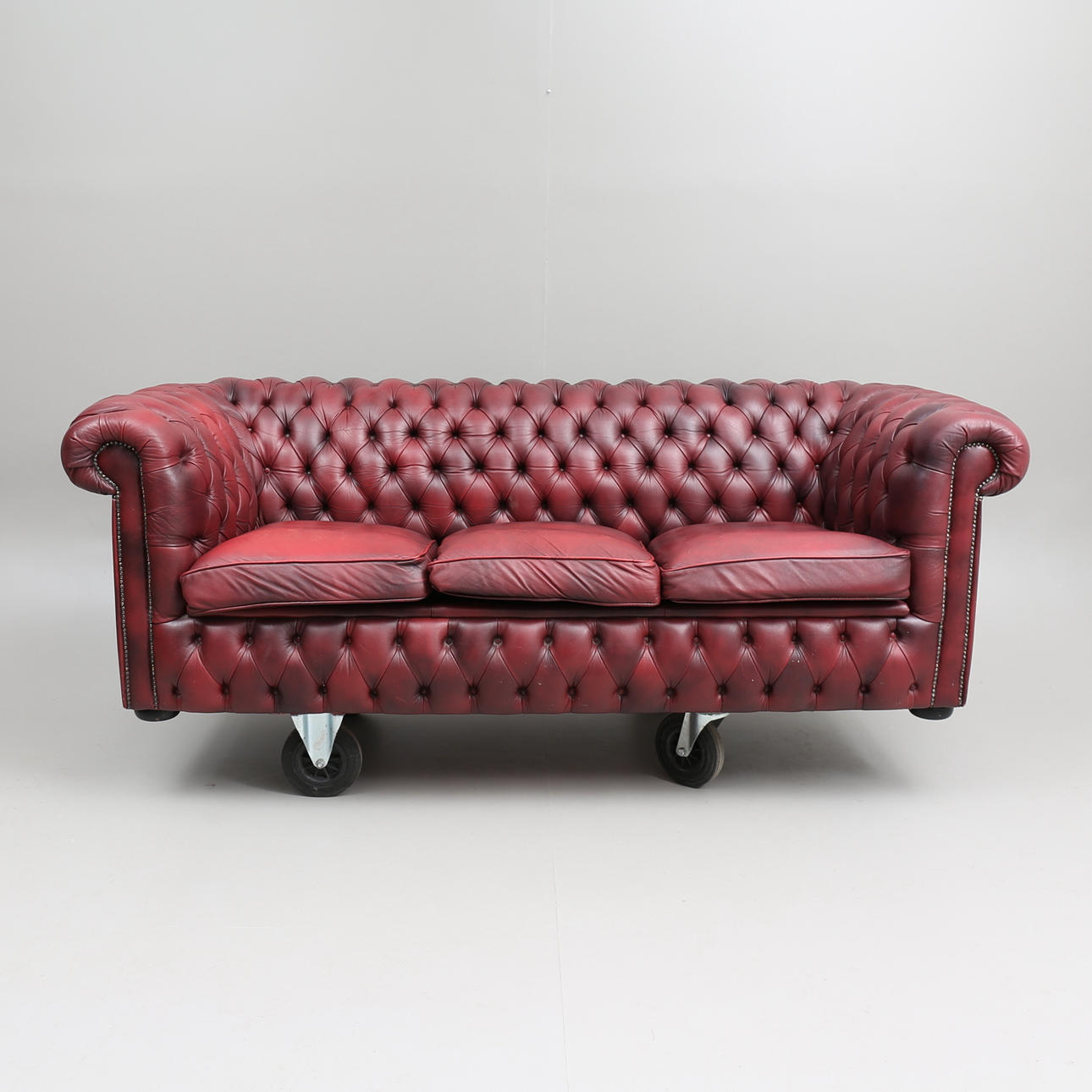 SOFFA, skinn, Chesterfieldmodell.