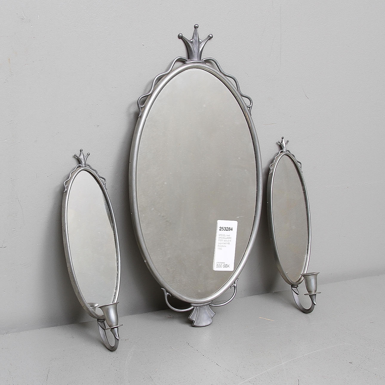 SPEGEL med SPEGELLAMPETTER, tenn,O H Lagerstedt AB, Eskilstuna, 1932.