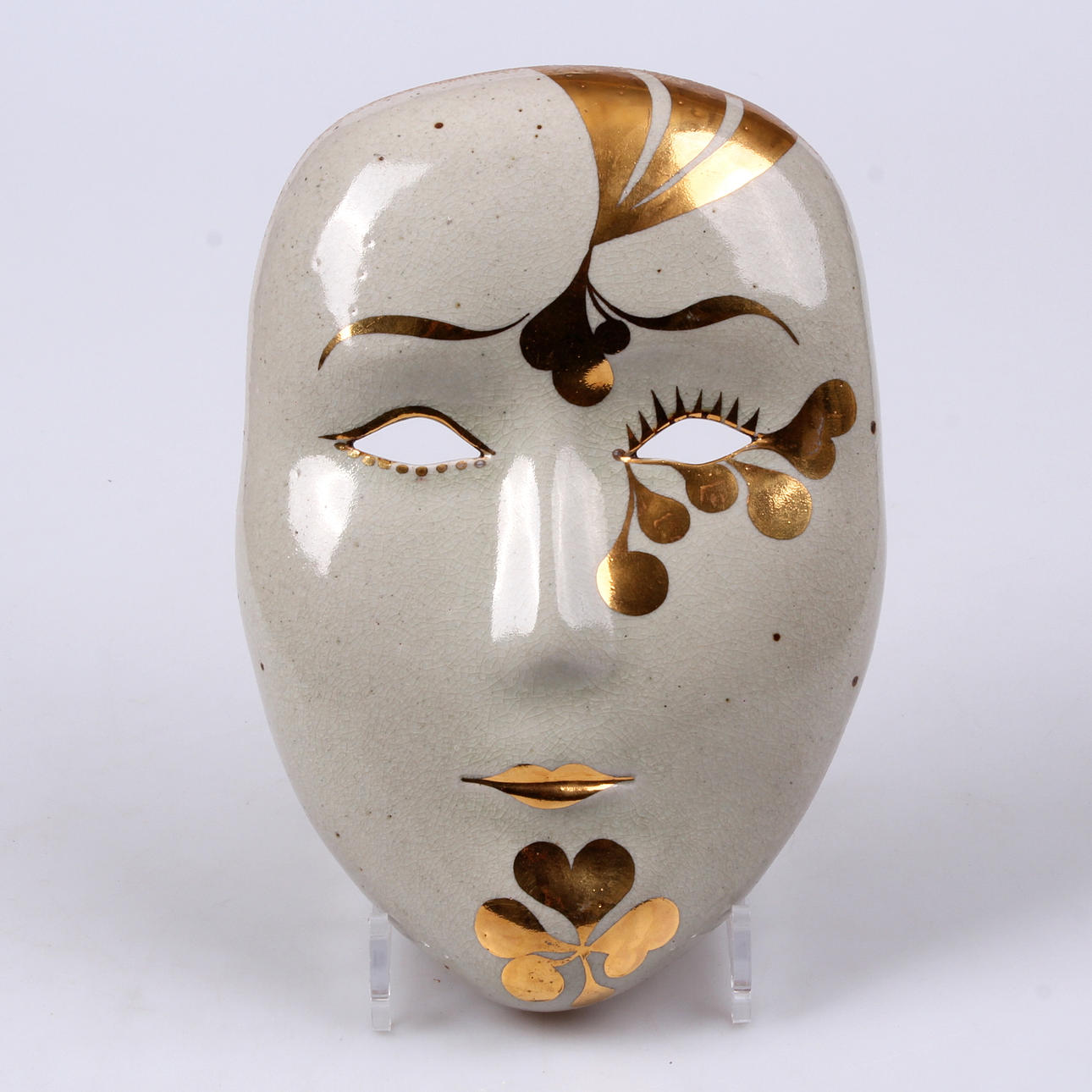 MASK, "Geisha", ur serien "Masker", Lisa Larson, vit stengodslera, Gustavsberg, 1979-1982.