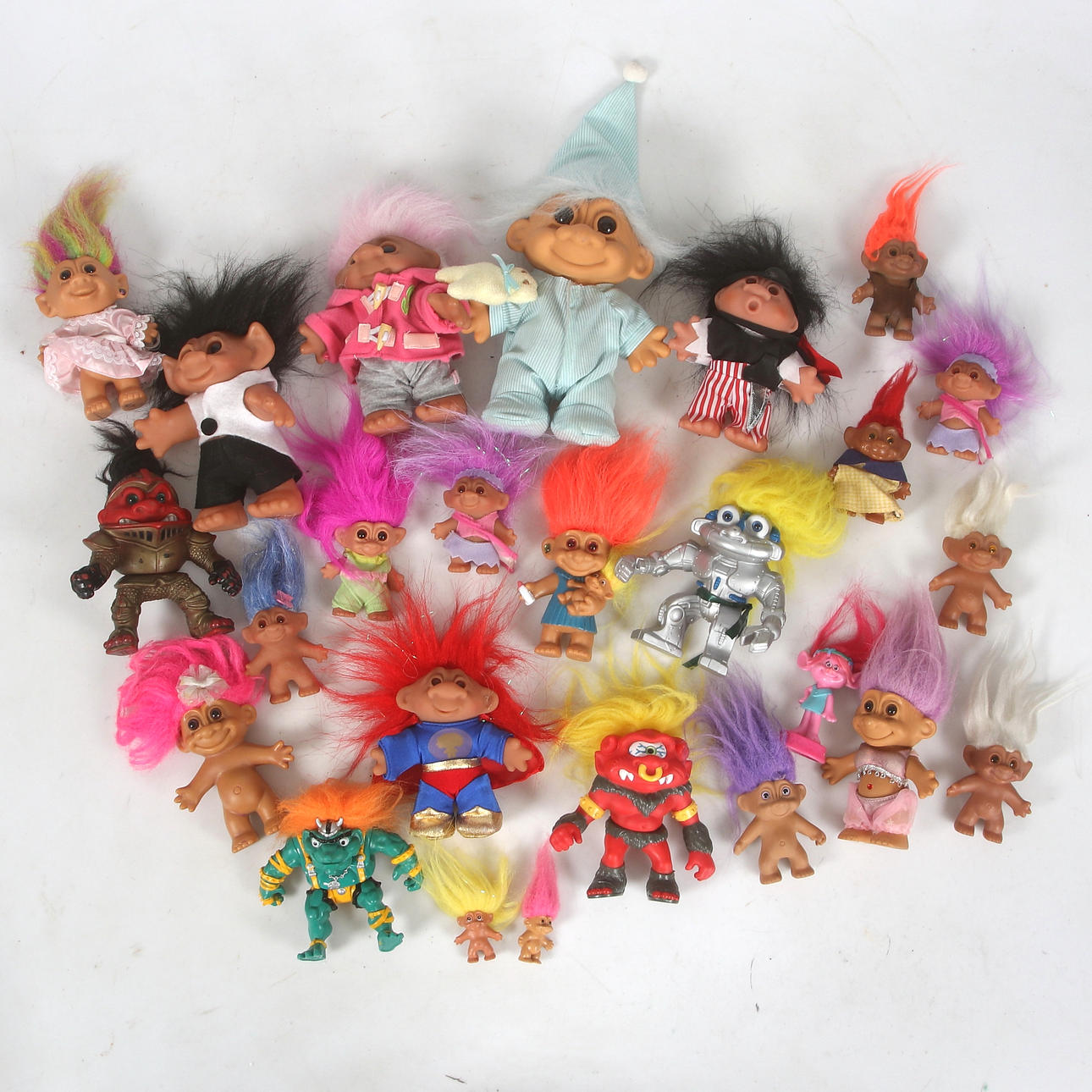 COLLECTION FIGURES, trolls, 25 pcs., i.a. China, Denmark. 19th / 2000s.