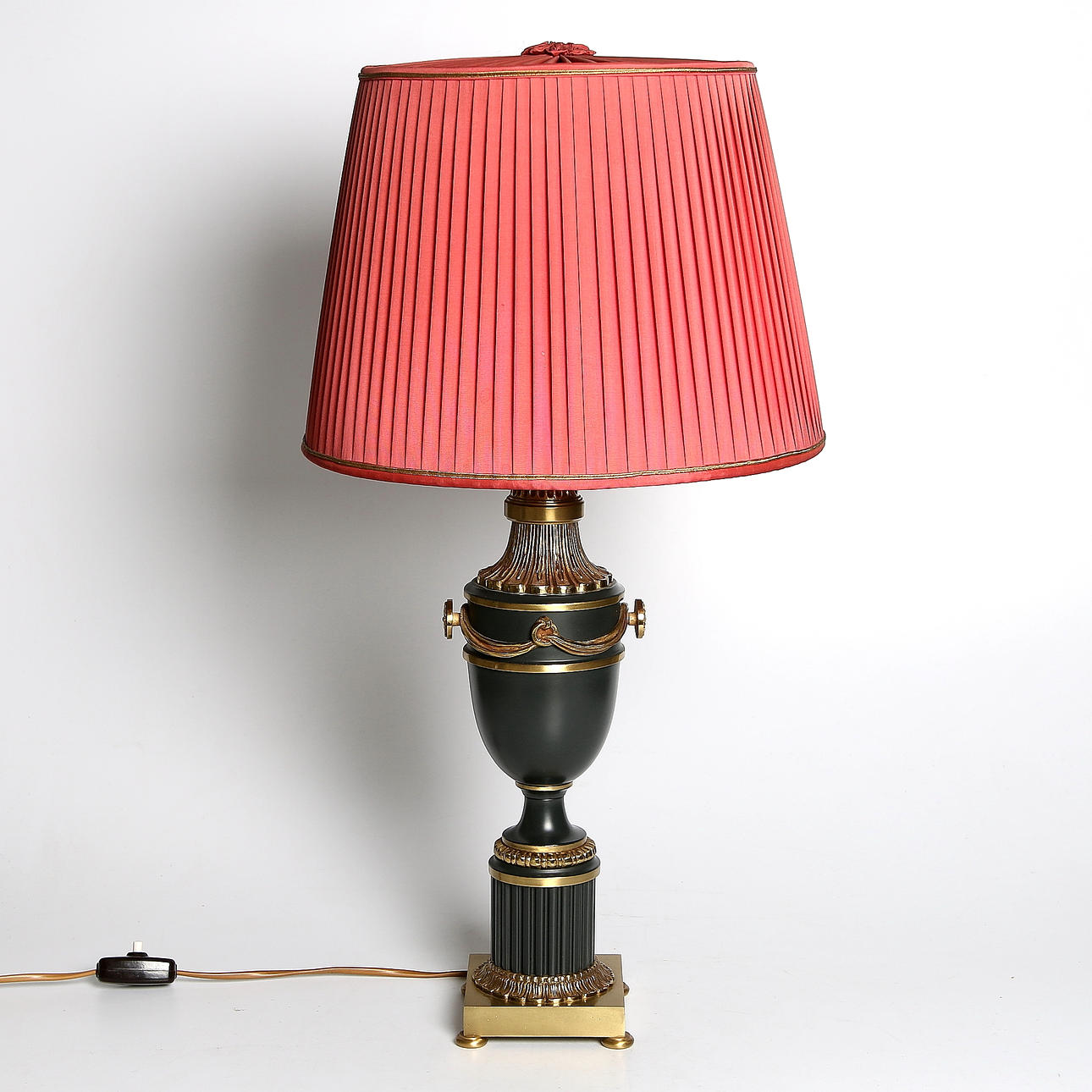 BORDSLAMPA, empirestil. 1900-talets mitt.