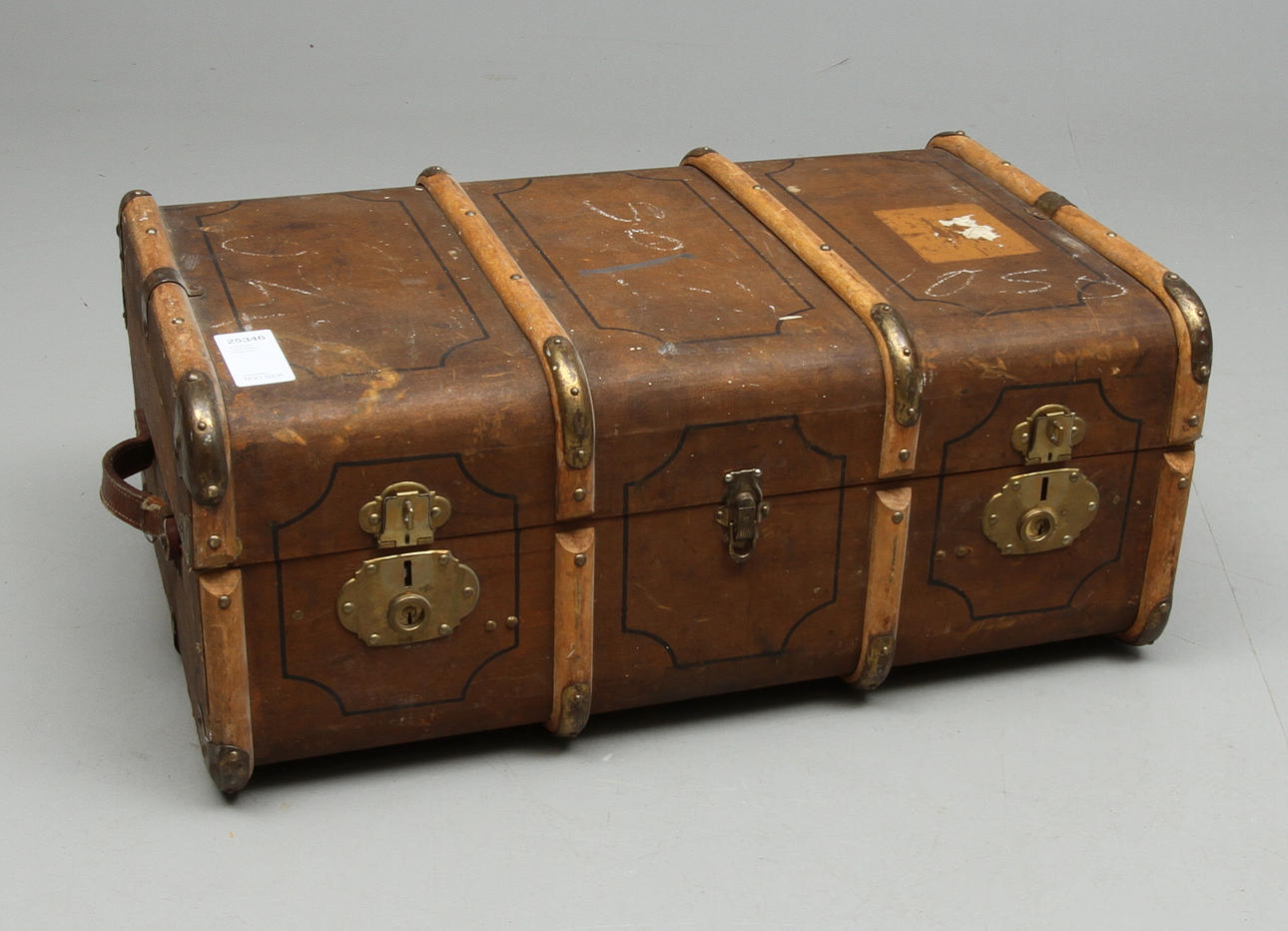 KOFFERT, 1900-talets första hälft.