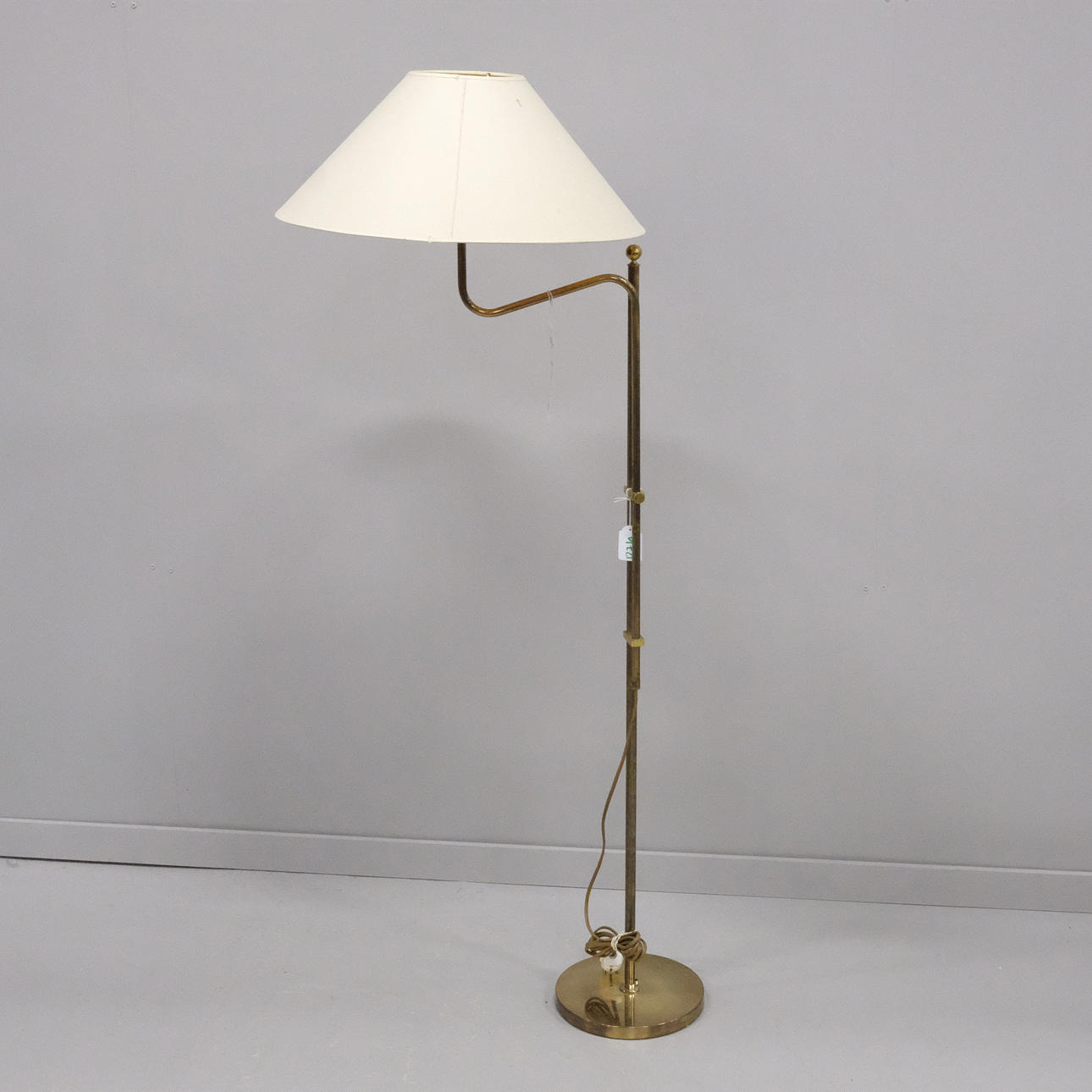 MOUNTAIN BOOM, FLOOR LAMP, BRASS.
