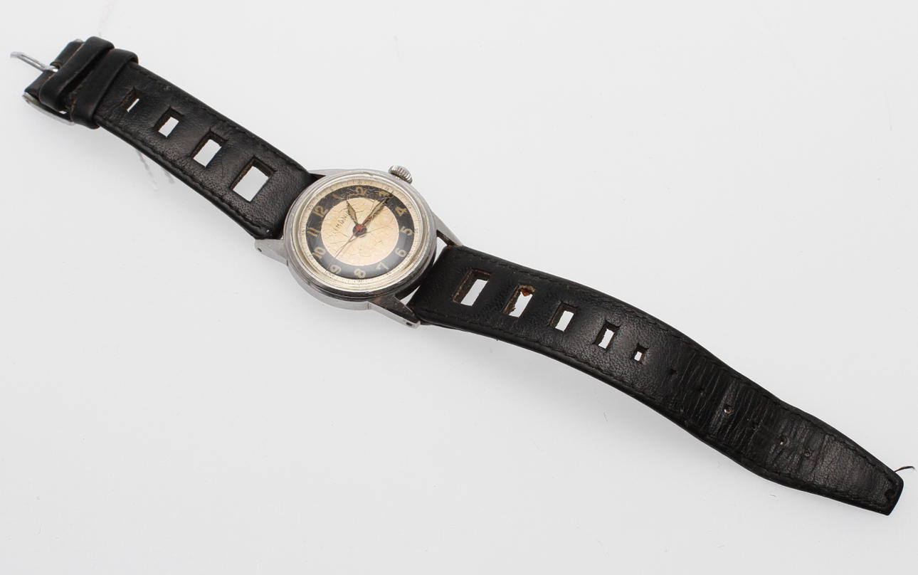 HERRARMBANDSUR, stål, Lemania, 1940-tal.