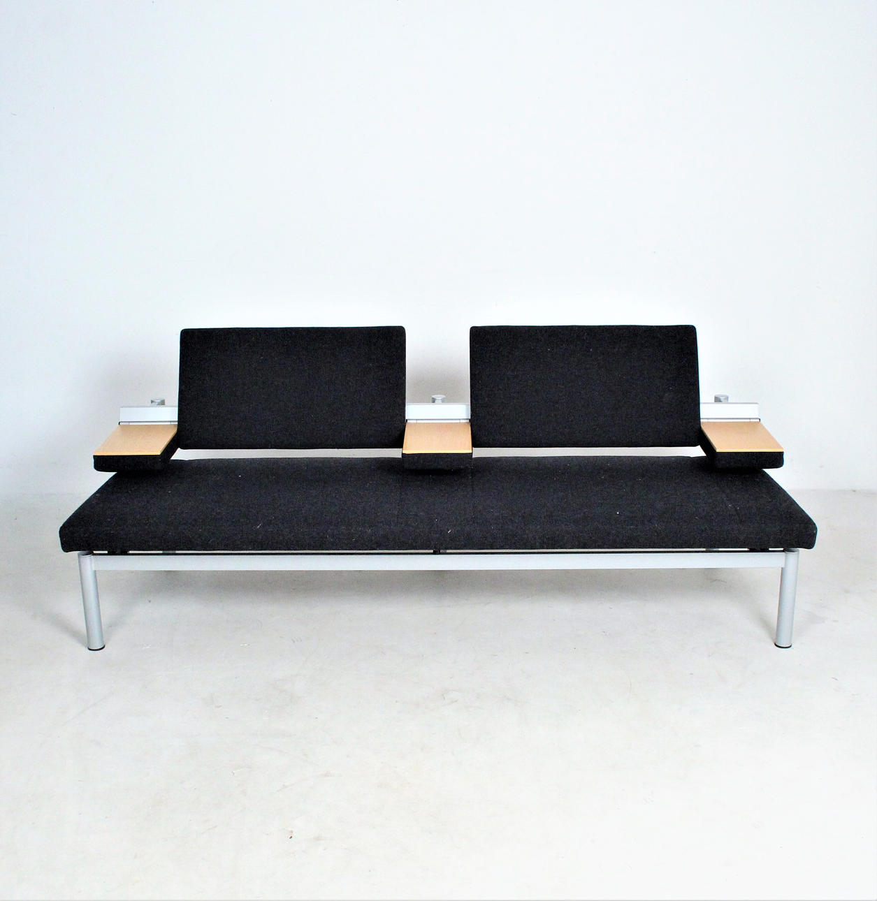 Wilkhahn Cana 890 - Lounge Sofa.