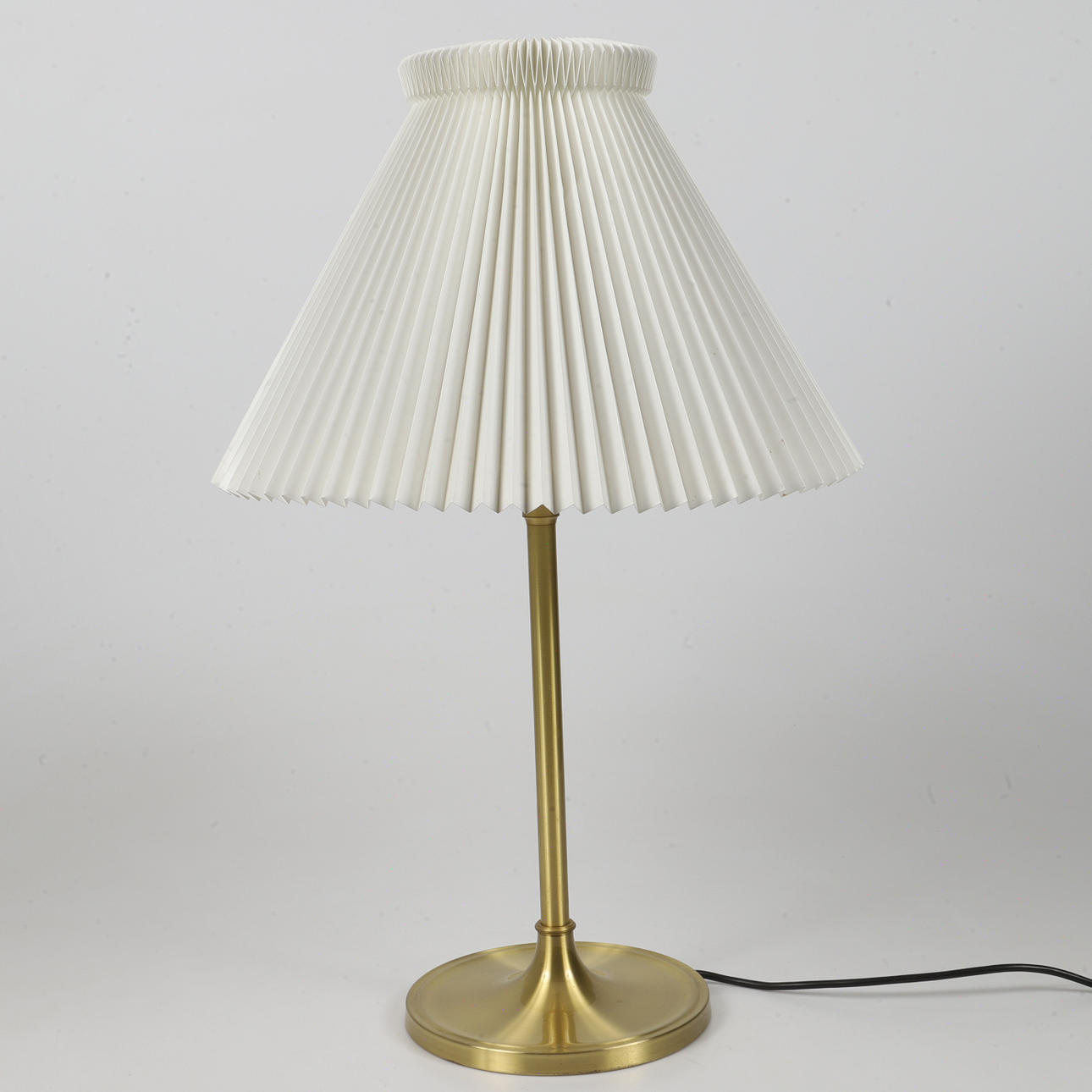 BORDLAMPE, messing, Le Klint, Danmark.