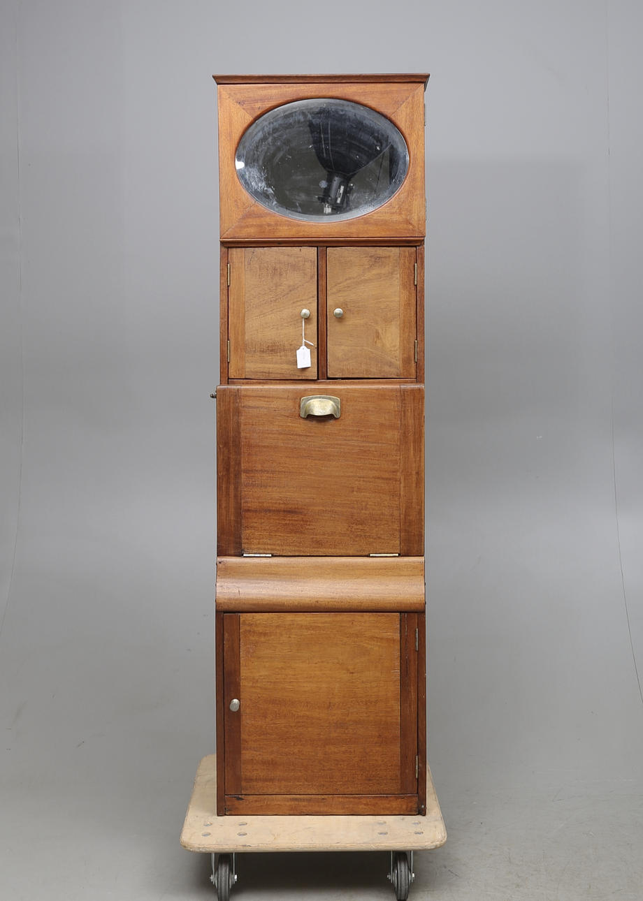 SKEPPSSKÅP, 1900-talets första hälft.