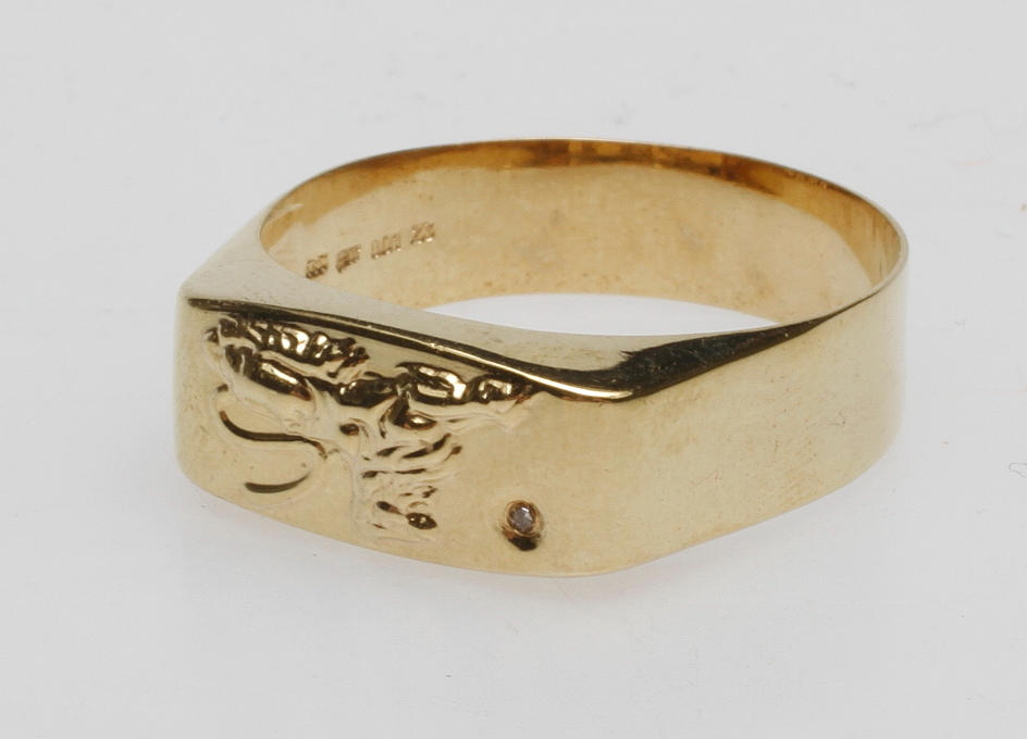 KLACKRING, 14k guld, vikt ca 3,9 gr.