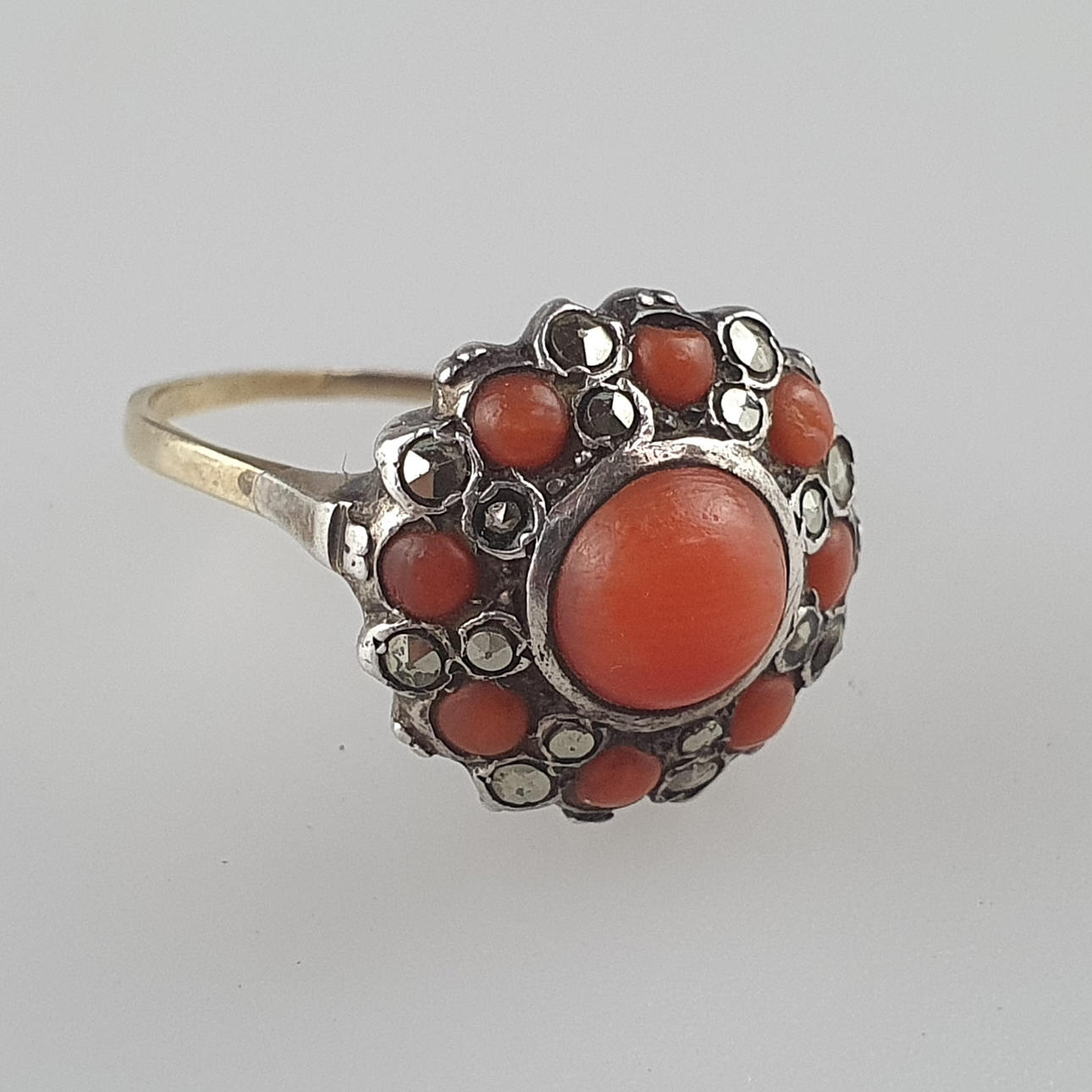 - CORAL RING - gold/silver, ring size 57.