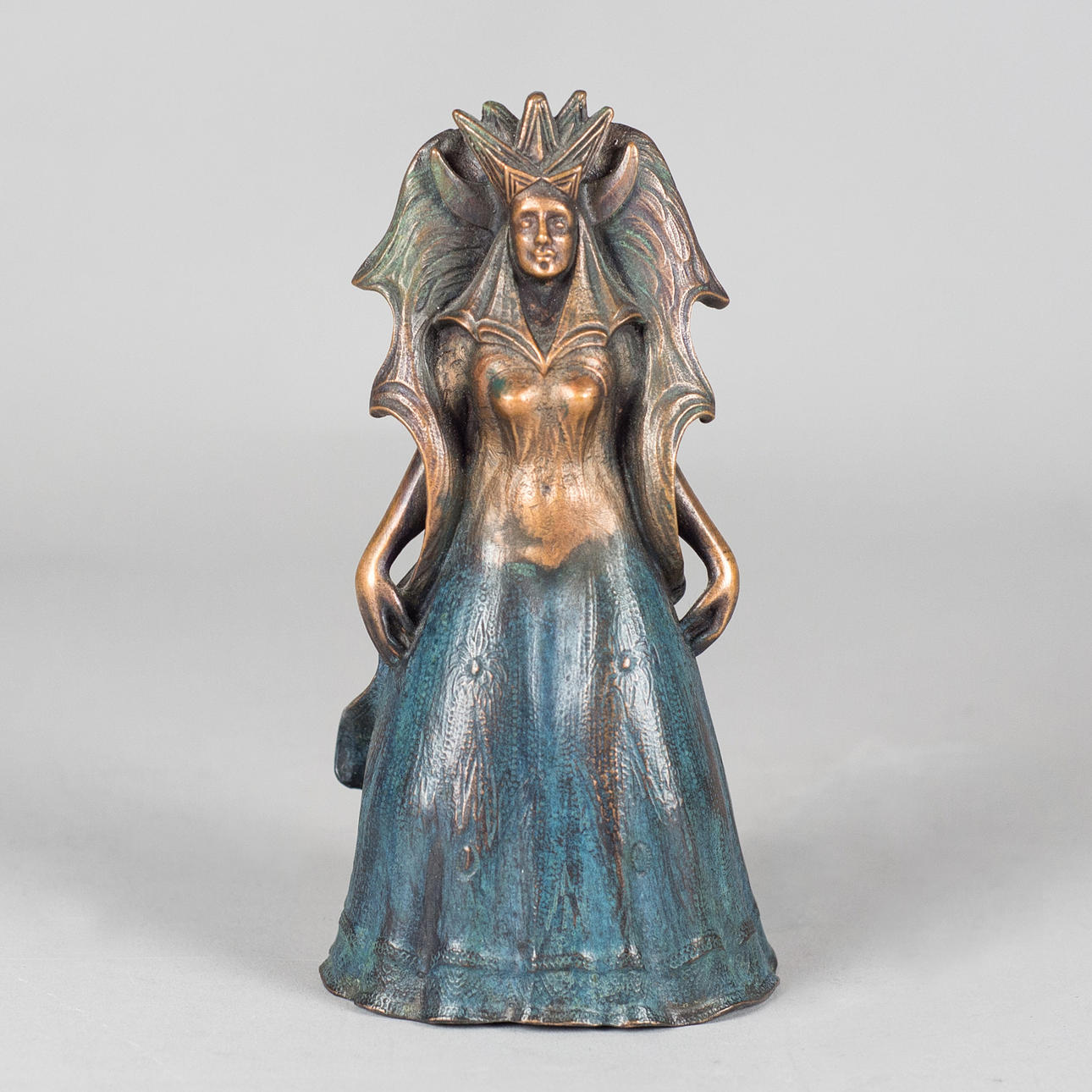 ERNST FUCHS. Nattens drottning. brons.