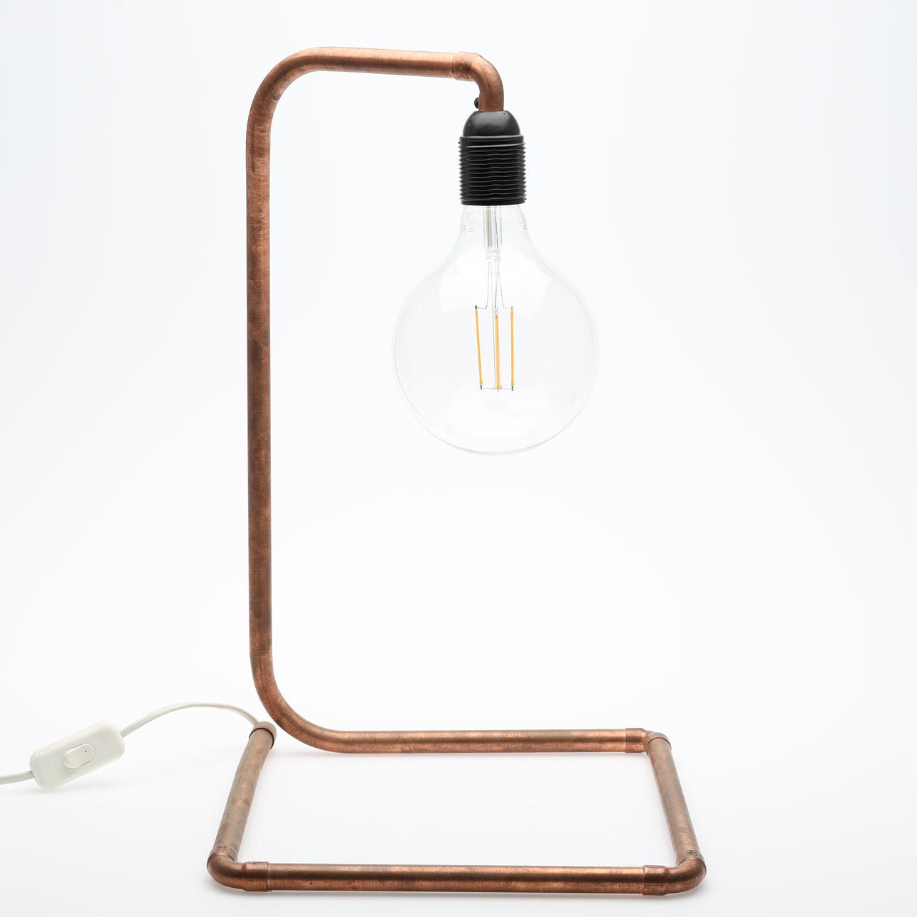 BORDSLAMPA, kopparrör, samtida.