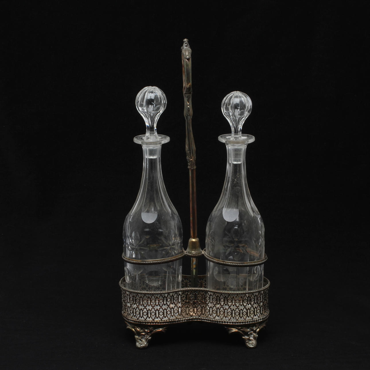 BORDSSURTOUT, 1900-talets första hälft.