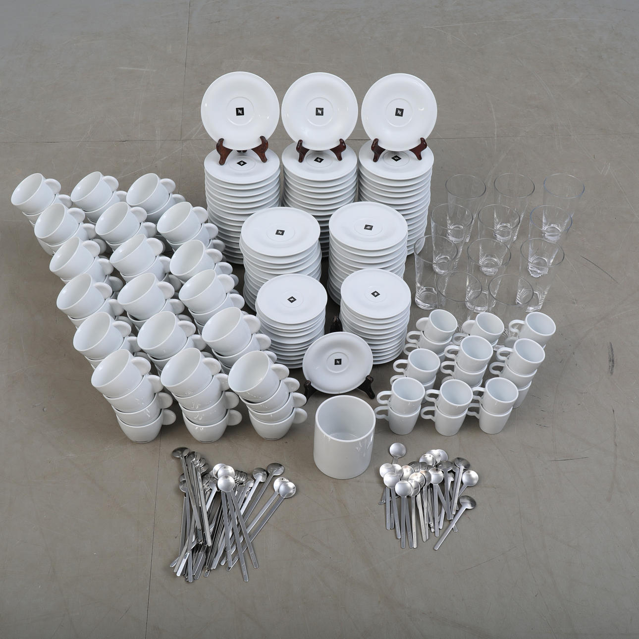 KAFFESERVIS, 210 delar,Nespresso.