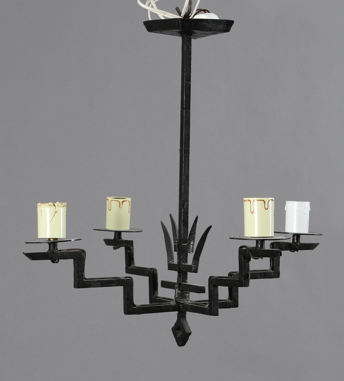 TAKARMATUR, järnsmide. Höjd 60 cm.