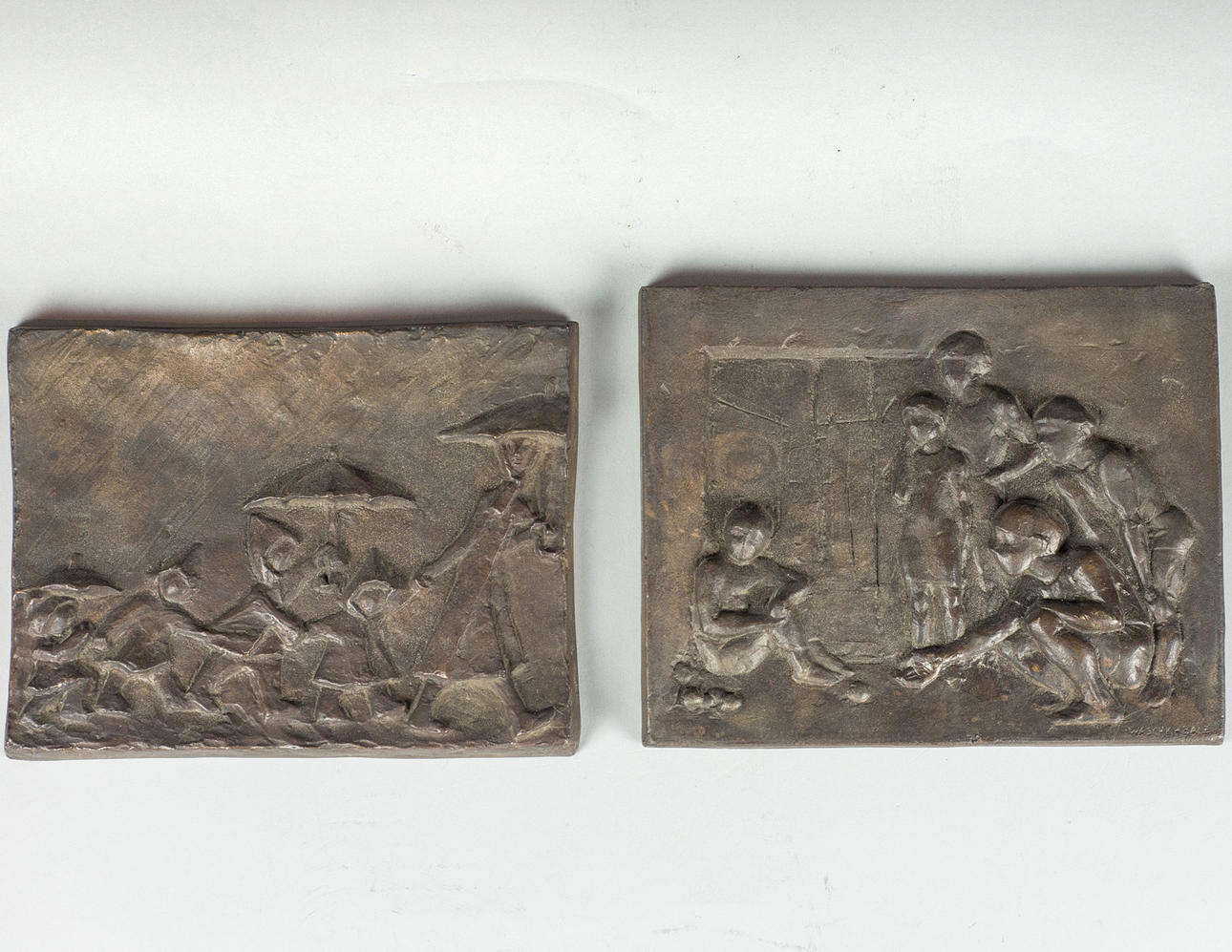 TVÅ RELIEFER en gång okänd en gång Doris Waschk-Balz.