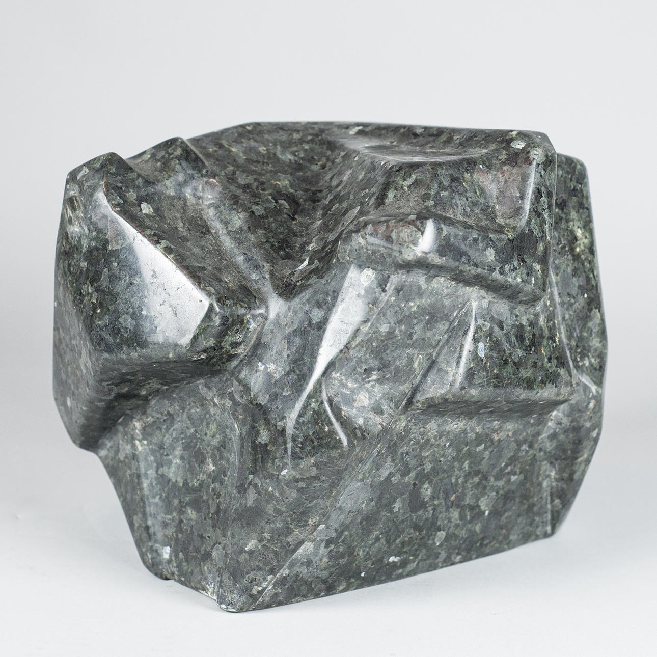 UNBEKANNT. granit skulptur.