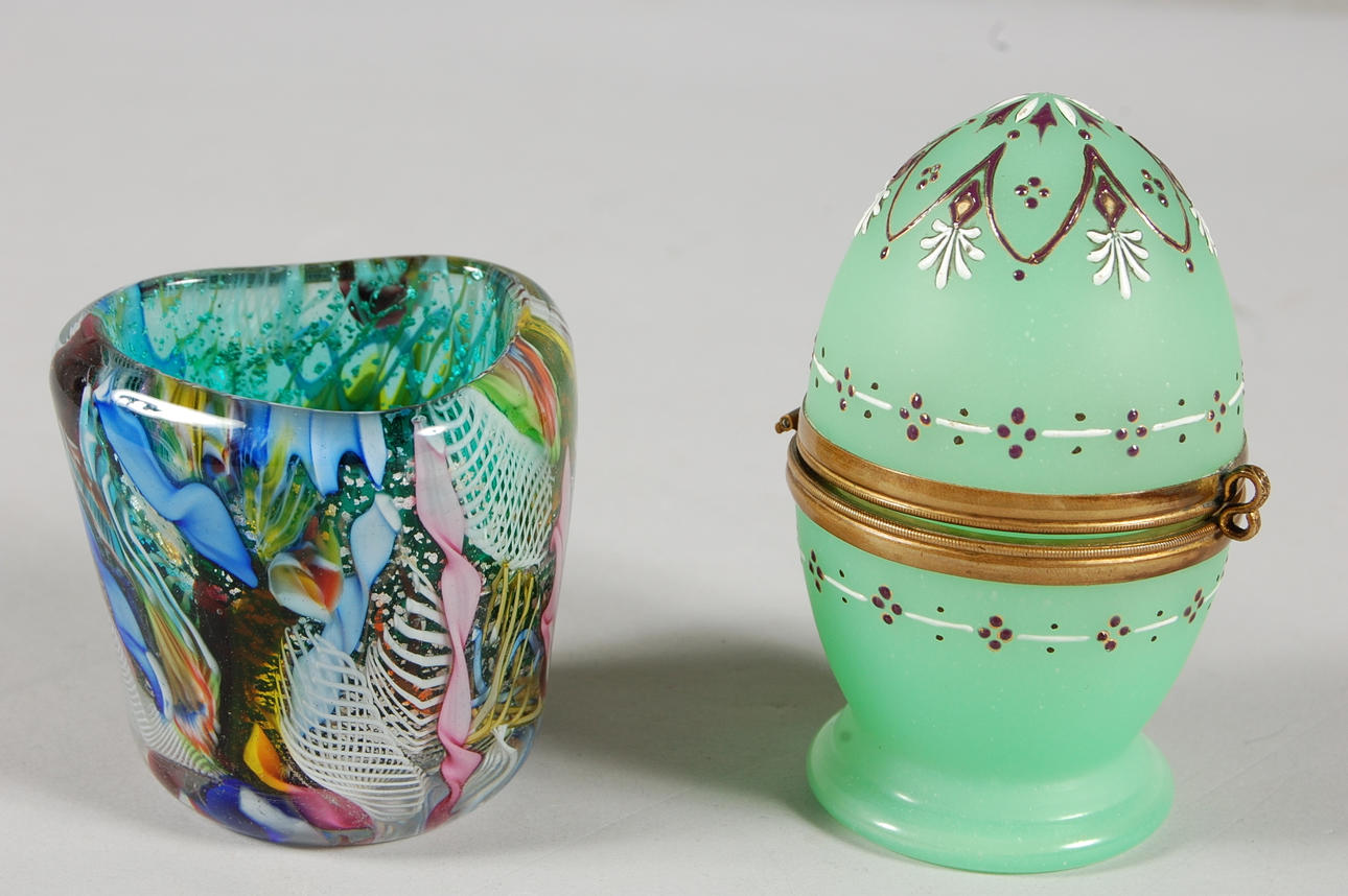 FLACON, opalinglas, VAS, Milli Flores.