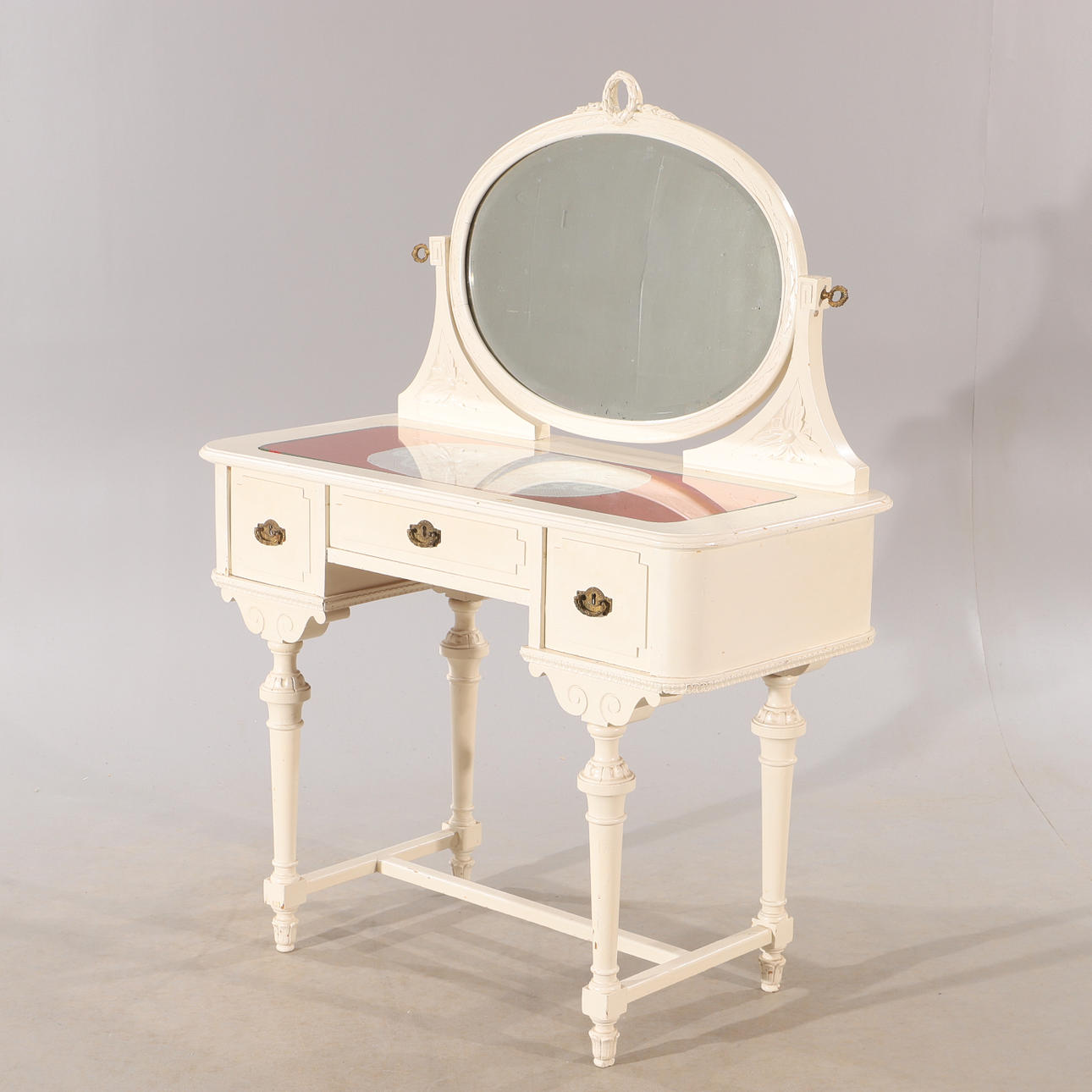 DRESSING TABLE, white painted, New Renaissance.