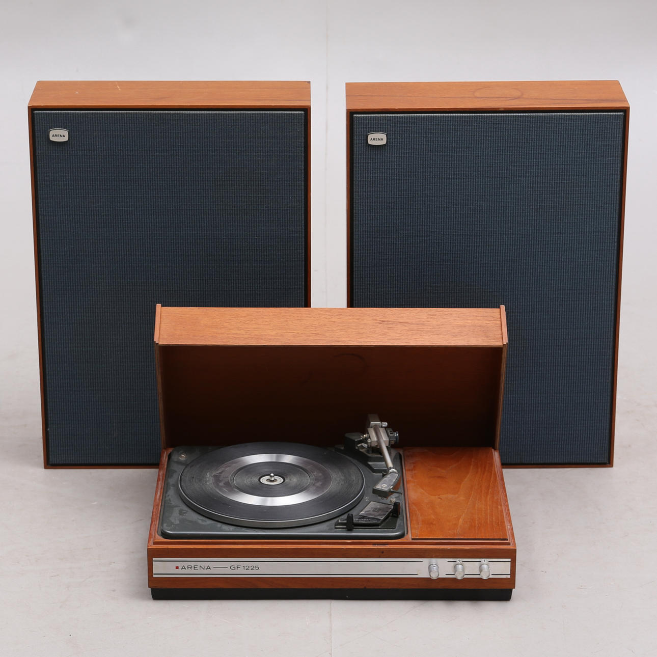 TOCADISCOS CON ALTAVOZ, Arena GF 1225 y HT10.