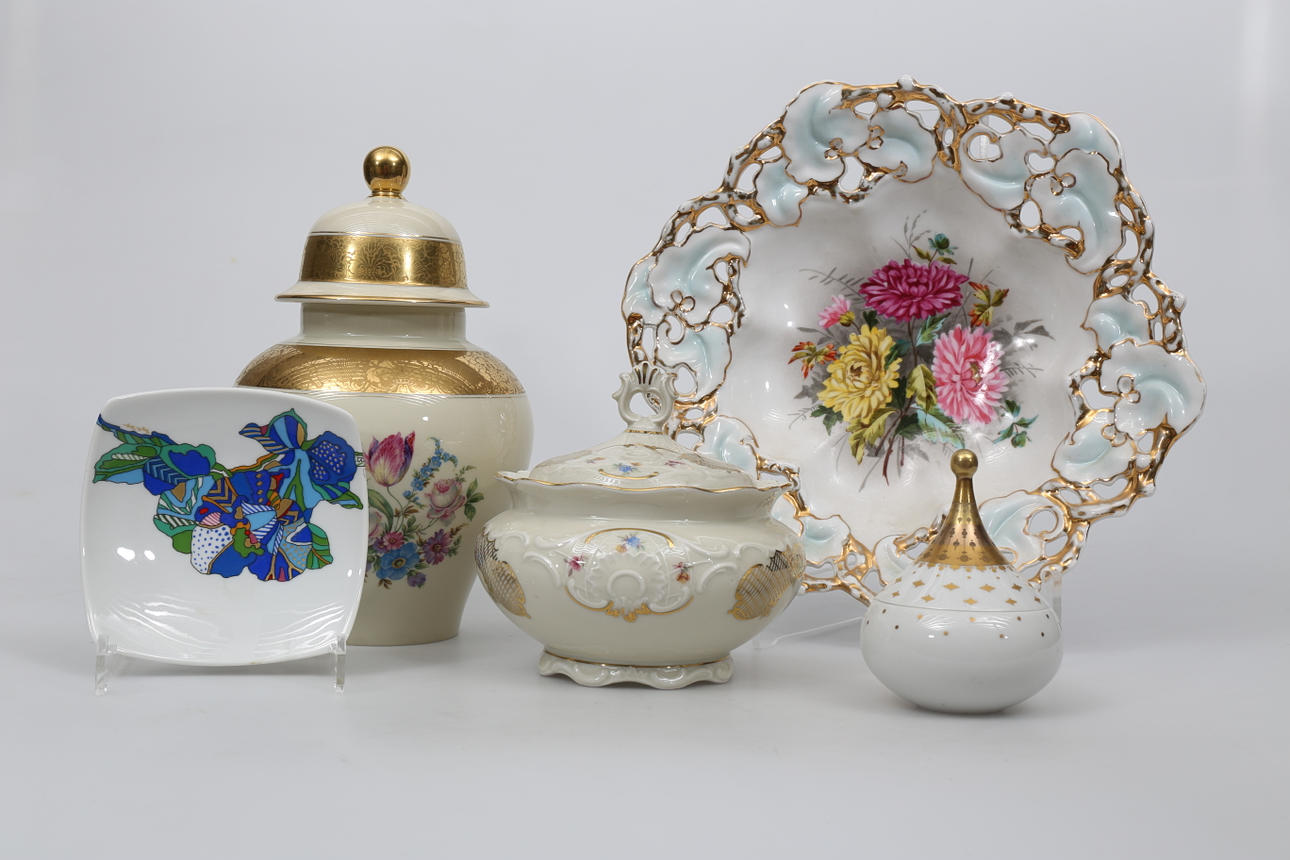 PORSLINSFÖREMÅL, 5 delar, bland annat Rosenthal.