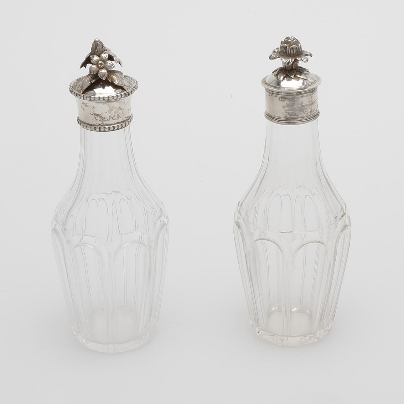 FLASKOR med SILVERLOCK (2), Magnus Lindgren, Karlskrona, 1789 och 1815.