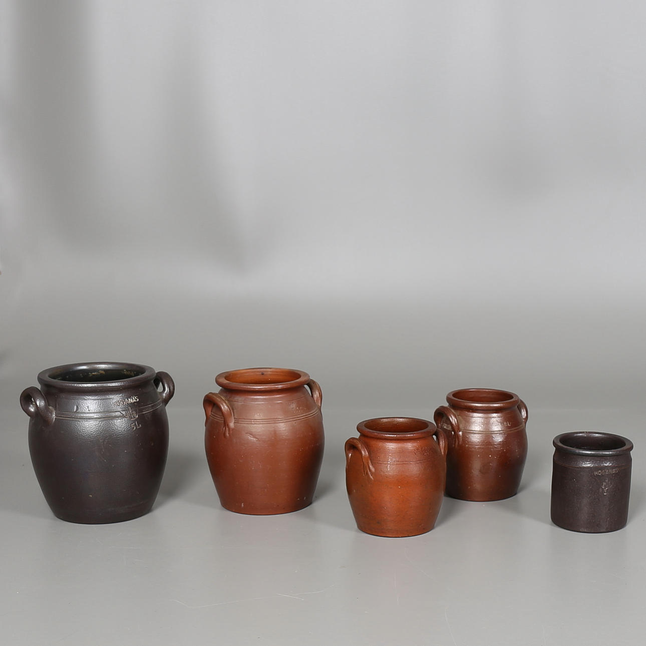 PARTI KERAMIK, krus, 5 st, bl a Höganäs och Ystad.