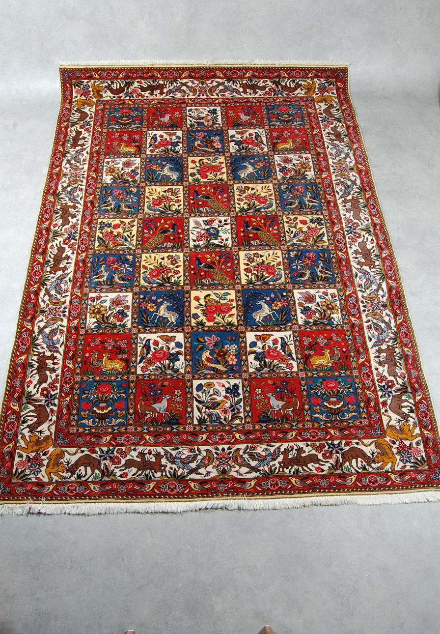 ORIENTMATTA, Bahktiari, s.k trädgårdsmatta, 303 x 210 cm.