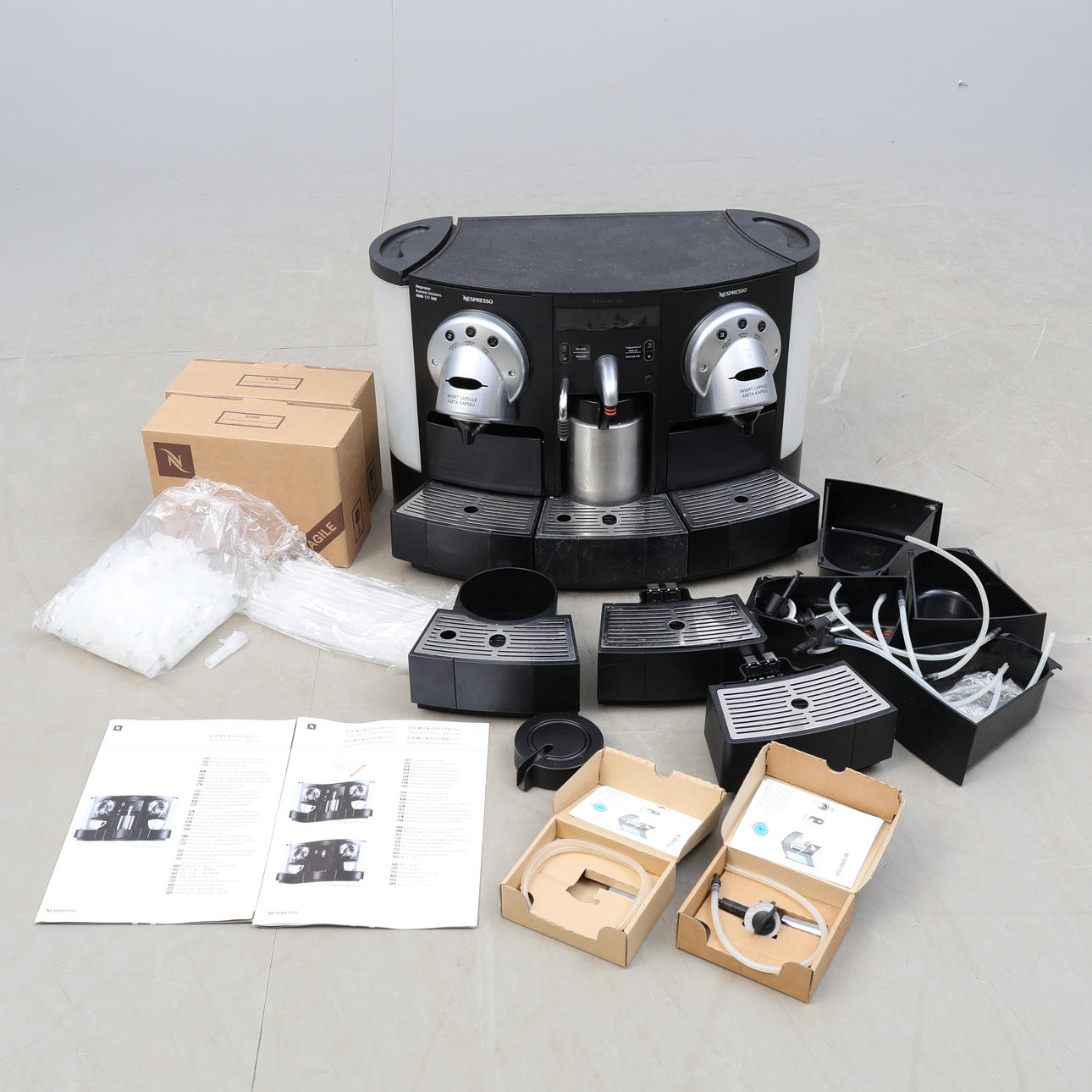 KAFFEMASKIN Nespresso för kapslar.