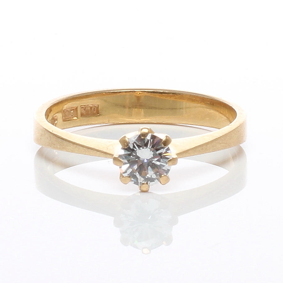 RING, 18k guld med diamant om enligt gravyr 0,34ct. Ba Konstgjuteri AB Stockholm 1995.