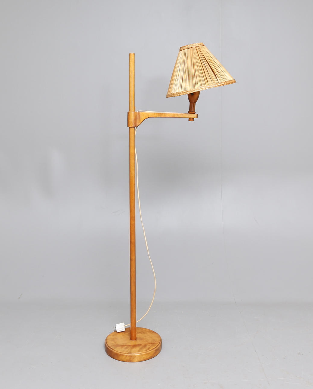 GOLVLAMPA, "Staken", design Carl Malmsten.